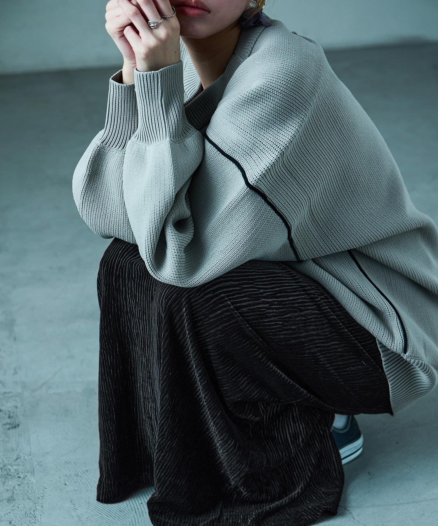 FashionLetter ベロアプリーツ ナロースカート ビーフラット スカート ミディアムスカート ブラック ベージュ ブラウン グレー