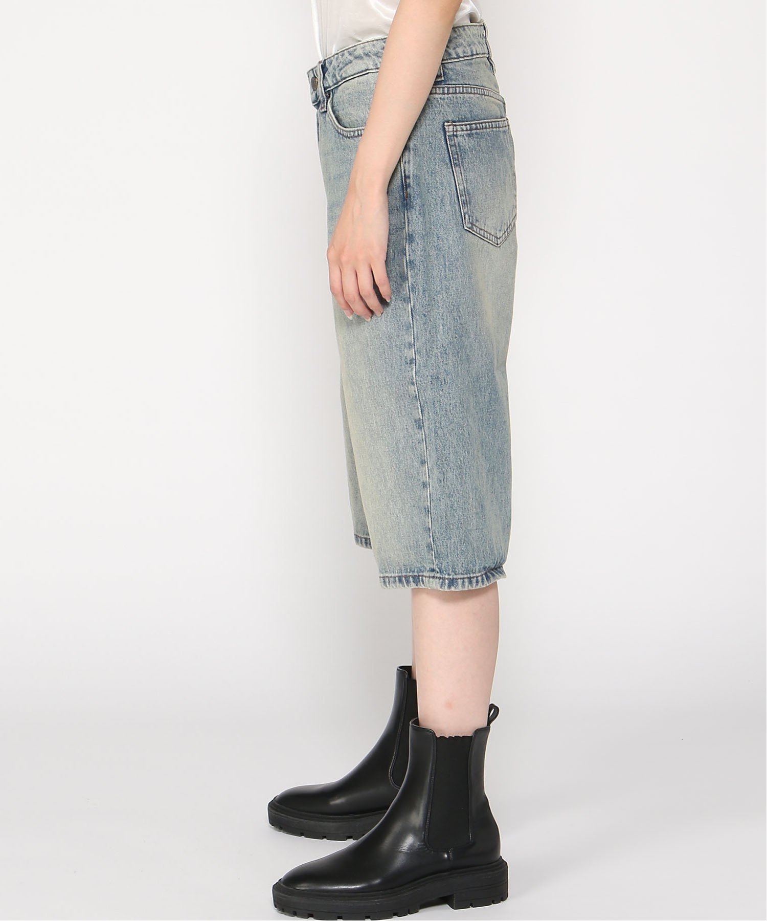 【SALE／50%OFF】GUESS Originals GUESS Originals デニムハーフパンツ (W)Bermuda Shorts ゲス パンツ ジーンズ・デニムパンツ ブルー【送料無料】