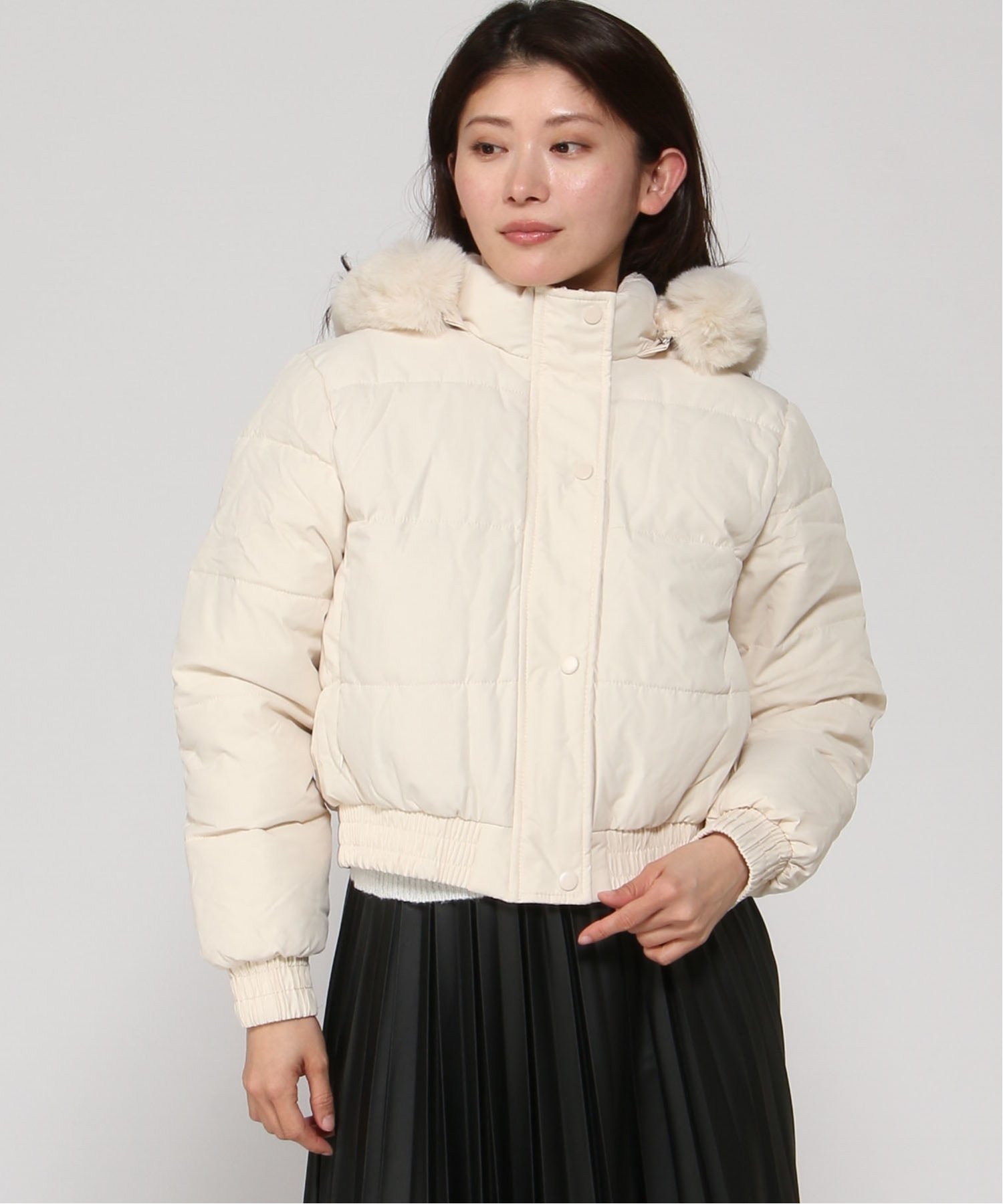 VIVID LADY VIVID LADY/(W)【裏起毛】ファー付 ショート丈ダウンジャケット ビビッドレディー ジャケット・アウター ダウンジャケット・ダウンベスト ブラック ホワイト【送料無料】