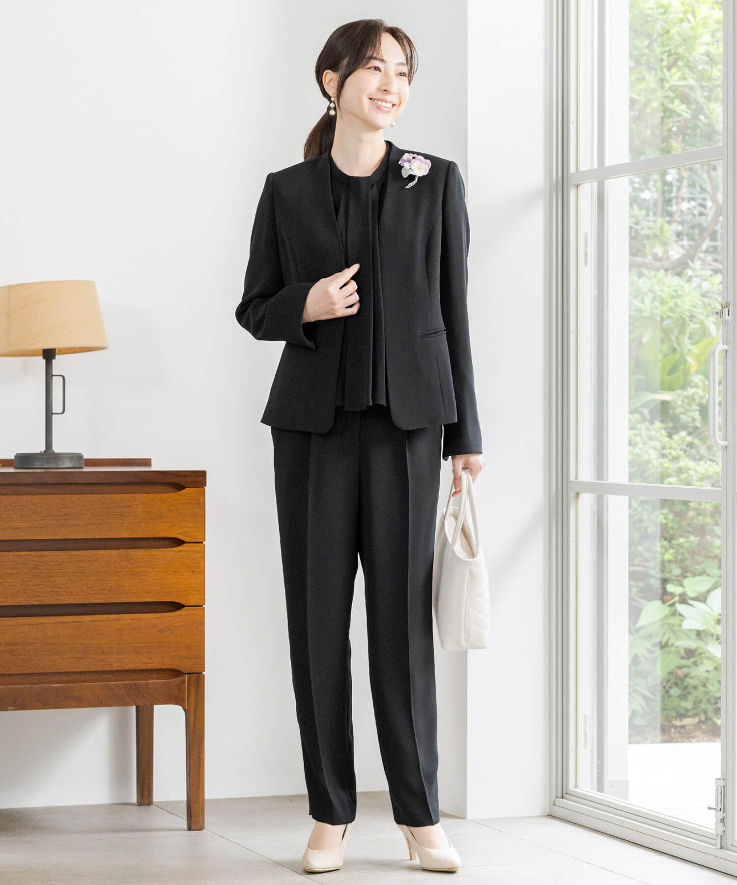 【SALE／50%OFF】TOKYO SOIR 【大きいサイズ有】洗える テーパードのパンツスーツ3...