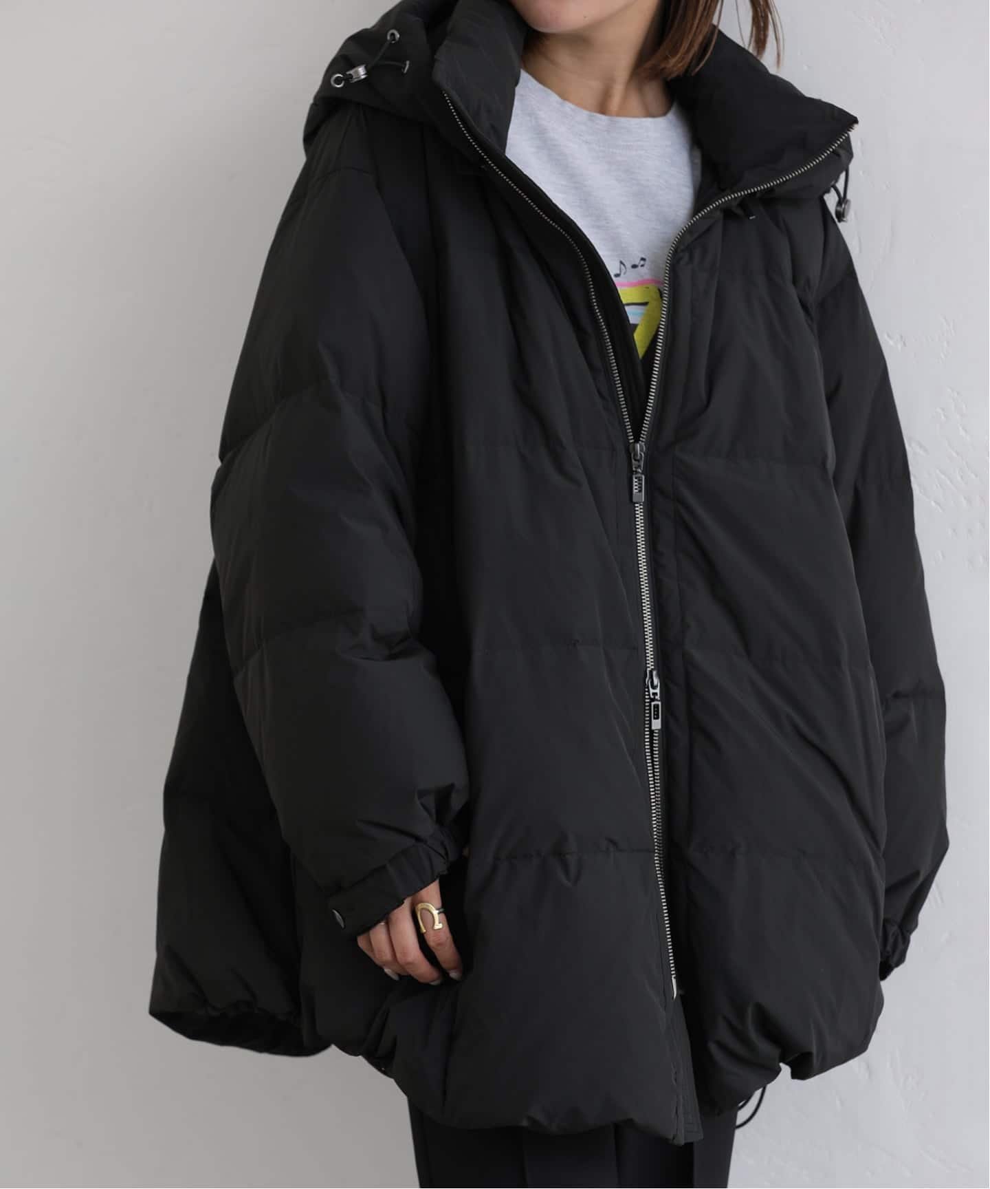 U by SPICK&SPAN PUFFER NECK COCCOON DOWN ユーバイスピックアンドスパン ジャケット・アウター ダウンジャケット・ダウンベスト ブラック ホワイト ピンク【送料無料】のサムネイル