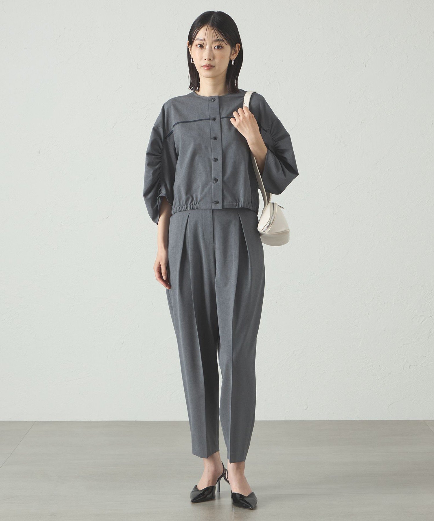 【着用シワ軽減/セットアップ対応】タックフォルムパンツ キャスト コロン パンツ その他のパンツ ネイビー グレー