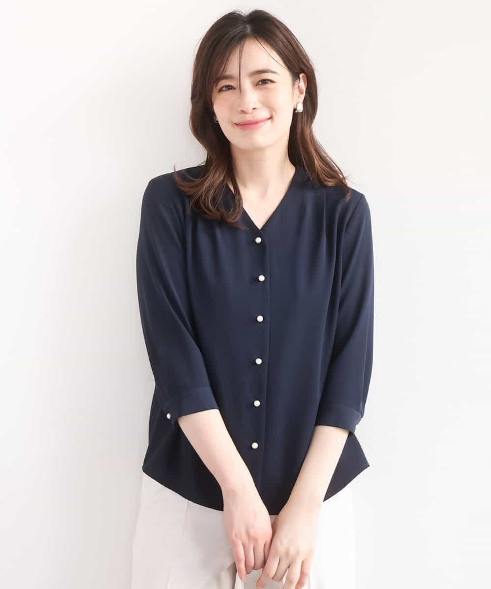 OFUON サテンジョーゼットVネックブラウス/接触冷感/UVカット/洗える/WEB限定サイズあり オフオン トップス シャツ・ブラウス ホワイト ネイビー ピンク