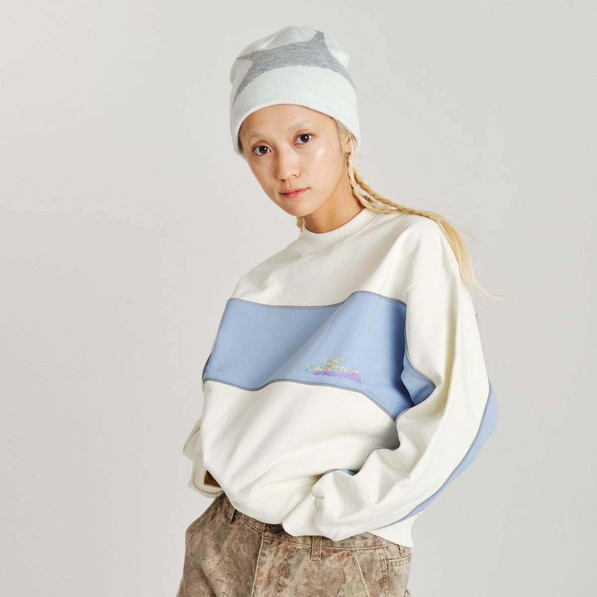 atmos pink atmos pink Reflector Line Sweatshirt IVORY アトモス トップス スウェット・トレーナー ホワイト【送料無料】
