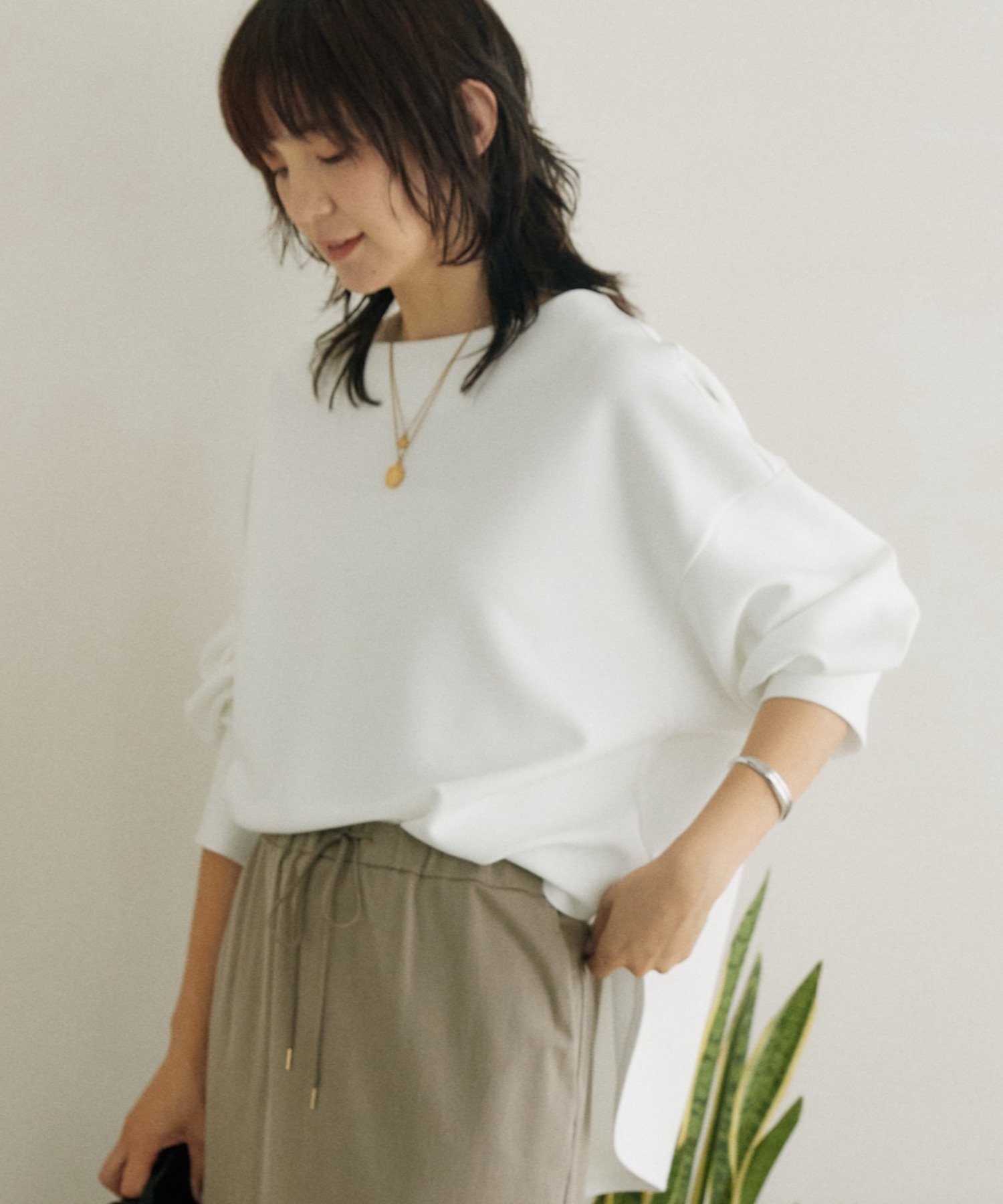 RIVE DROITE 【接触冷感/紫外線防止/防シワ】ダンボールボートネックプルオーバー リヴドロワ トップス カットソー・Tシャツ ブラック ブラウン ホワイト
