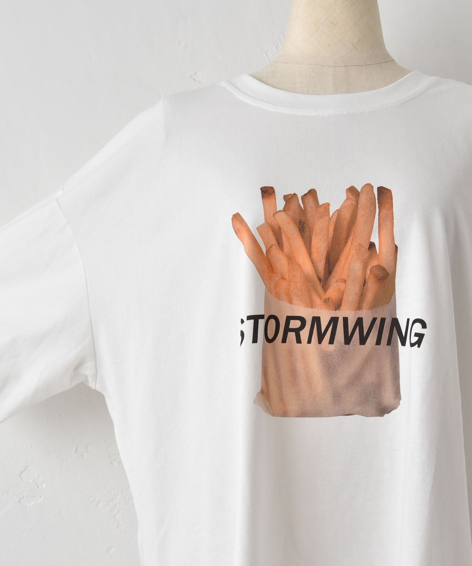 in the Market IN THE MARKET｜プリントBIG Tee (ポテト) [[61463021]][C] ハグハグ トップス カットソー・Tシャツ ブラック ホワイト