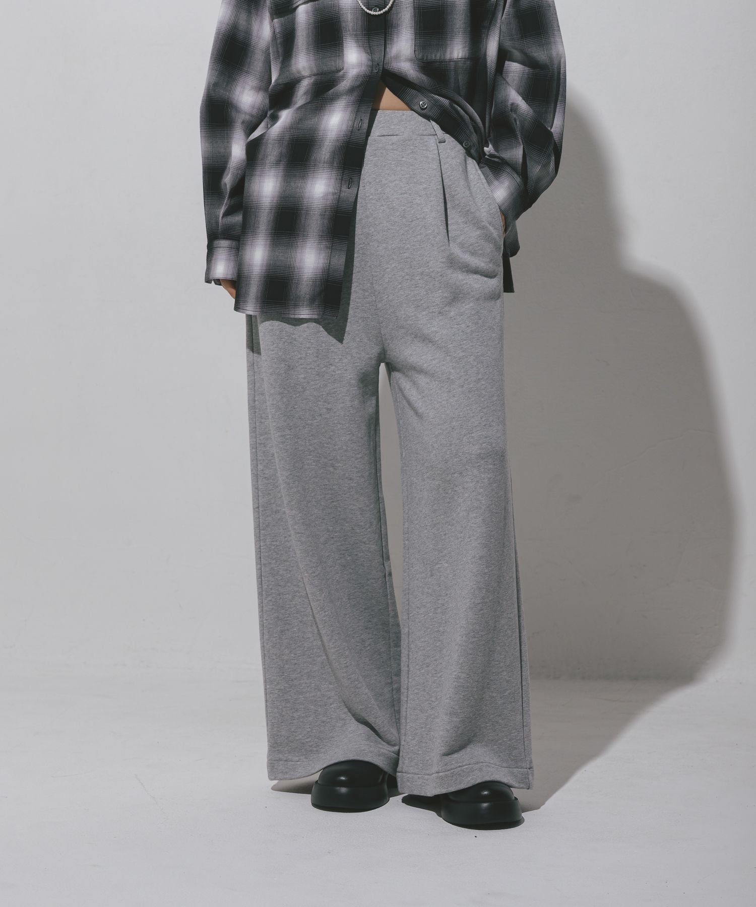 【SALE／35%OFF】LEPSIM タックスウェットパンツAW レプシィム パンツ ジャージ・スウェットパンツ ブラウン グレー ブラック ピンクのサムネイル