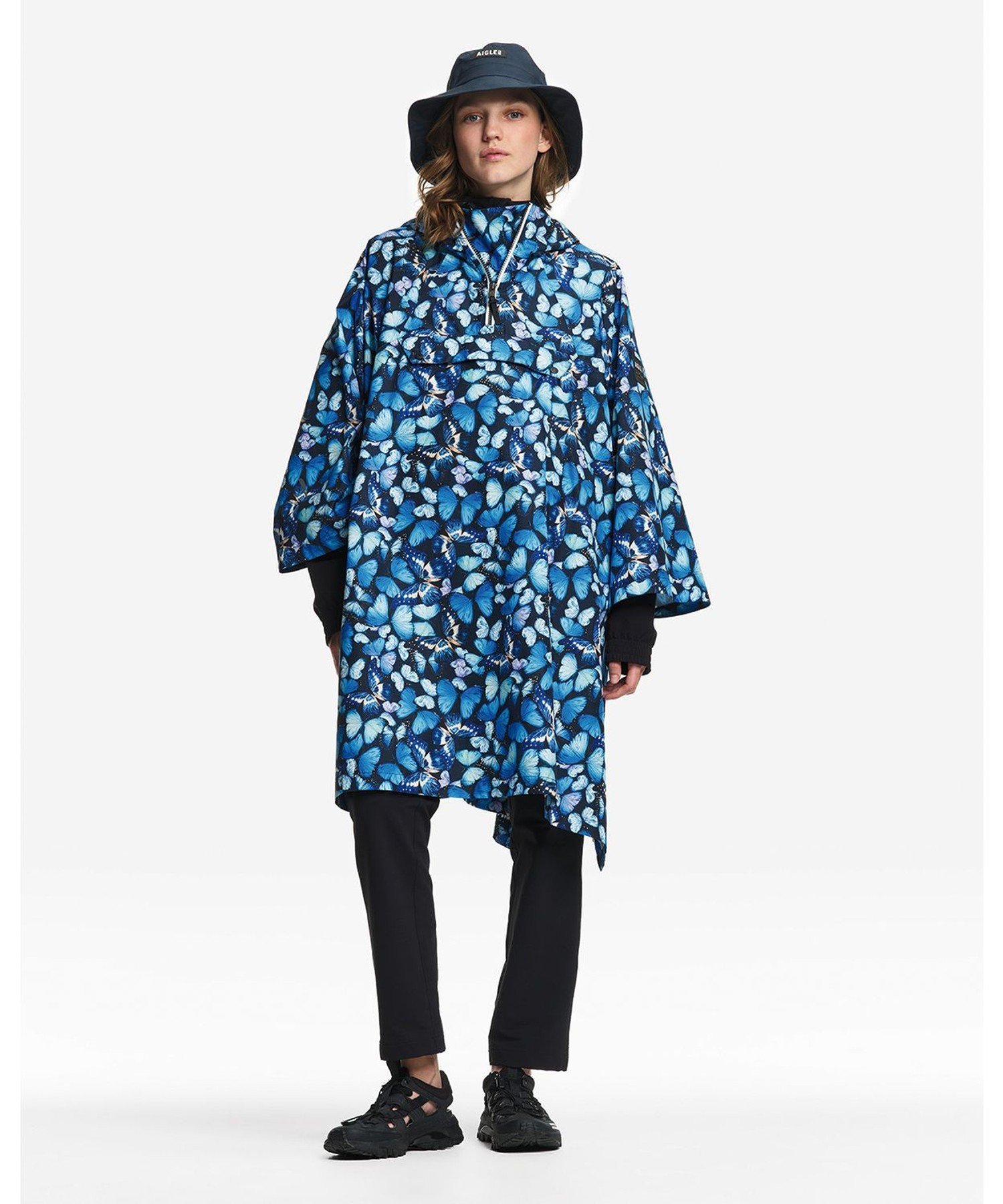 AIGLE 【DEYROLLE】 透湿防水 2.5レイヤー パッカブルポンチョ エーグル ジャケット・アウター レインコート ブルー【送料無料】