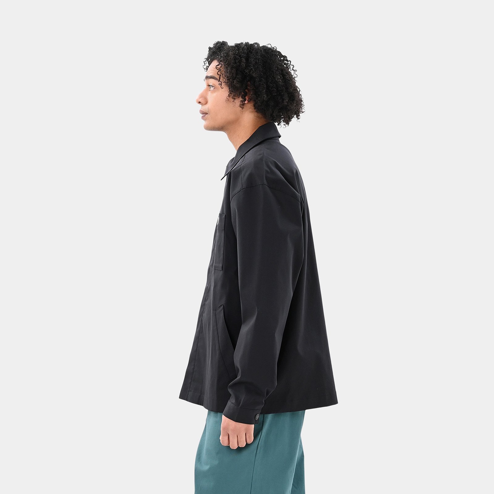【SALE／40%OFF】New Balance コーチツイルジャケット ニューバランス ジャケット・アウター ナイロンジャケット ブラック【送料無料】