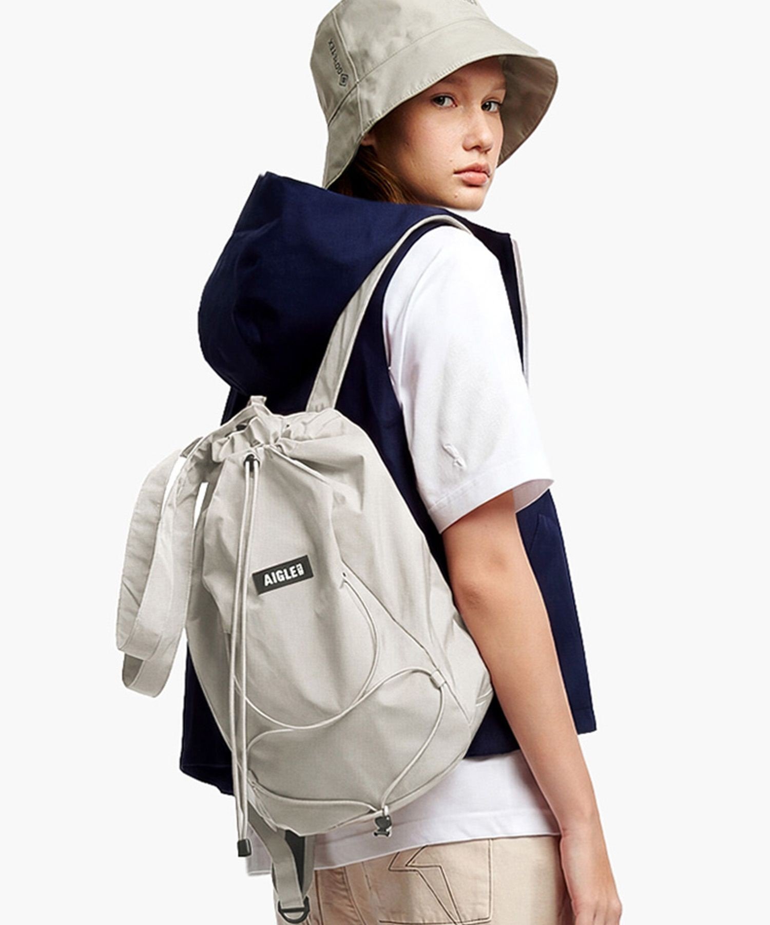 AIGLE 撥水 ライト&コンパクト 巾着バックパック 15L エーグル バッグ リュック・バックパック オレンジ ネイビー ホワイト【送料無料】