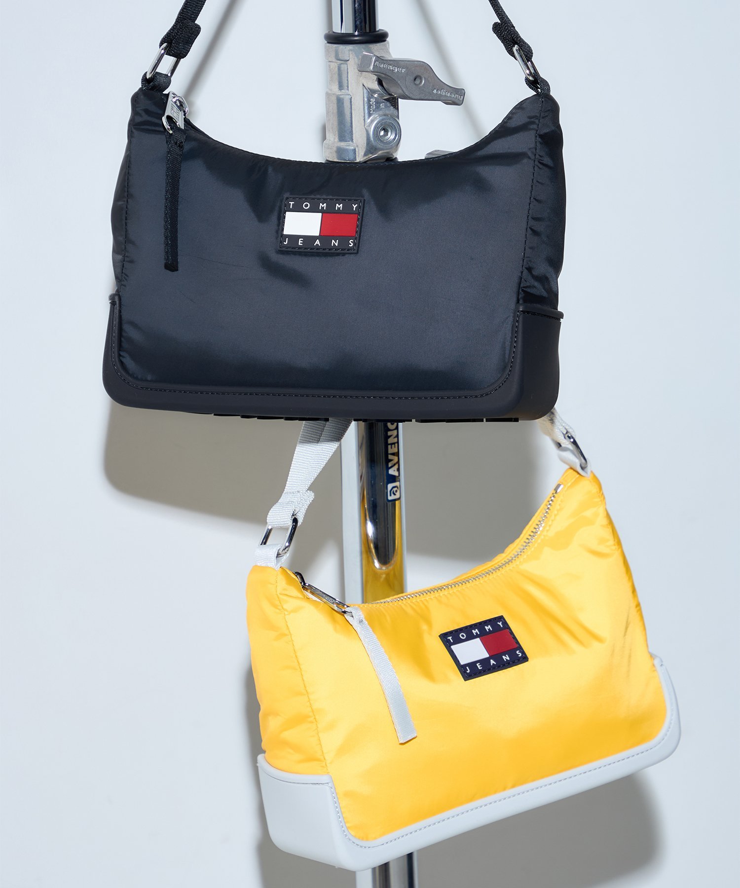 【SALE／20%OFF】TOMMY JEANS 【オンライン限定】TJショルダーバッグ トミーヒルフィガー バッグ ショルダーバッグ ネイビー イエロー【送料無料】