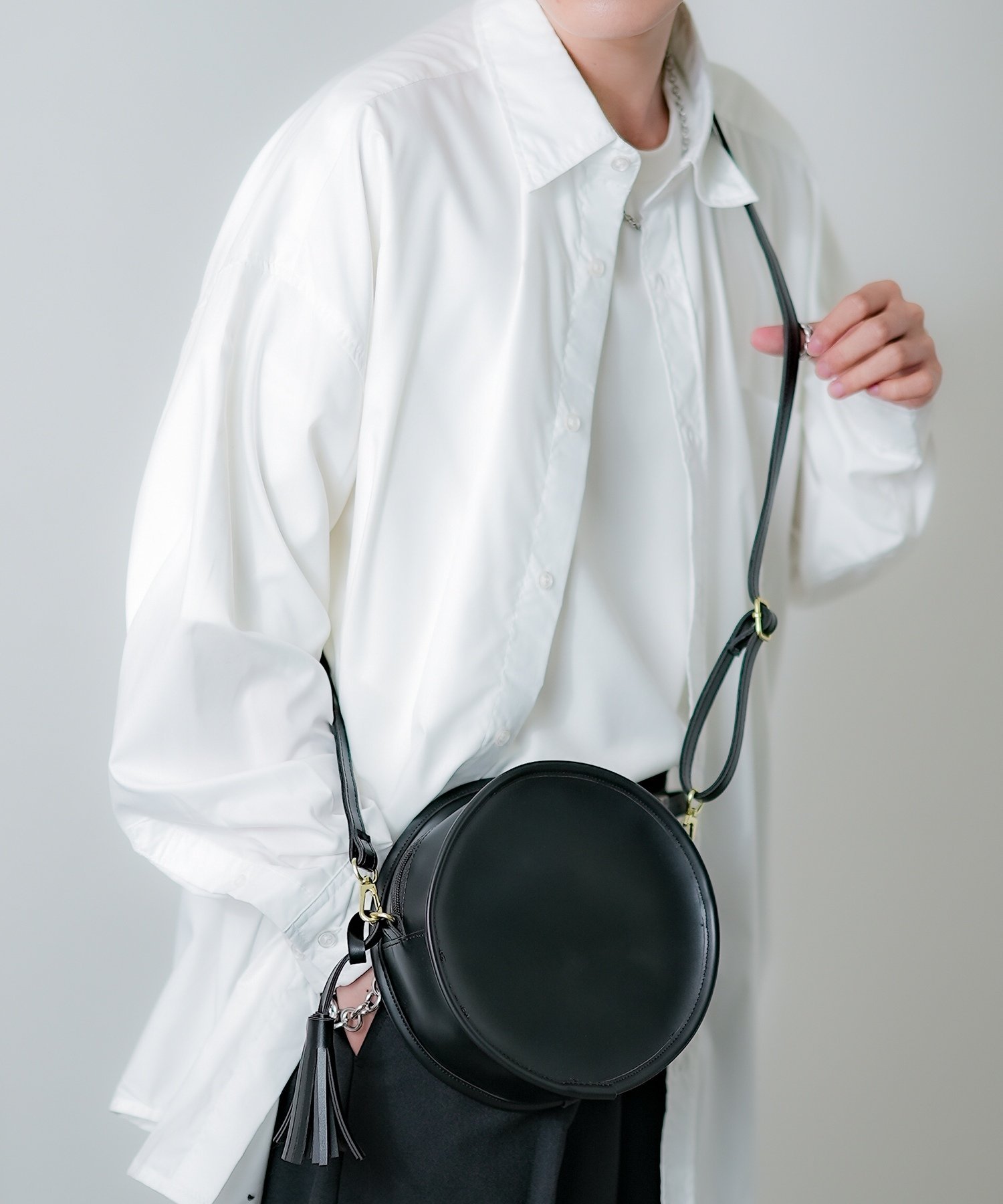 【SALE／39%OFF】improves シンセティックレザー ショルダー ミニサークルバッグ インプローブス バッグ ショルダーバッグ ブラック