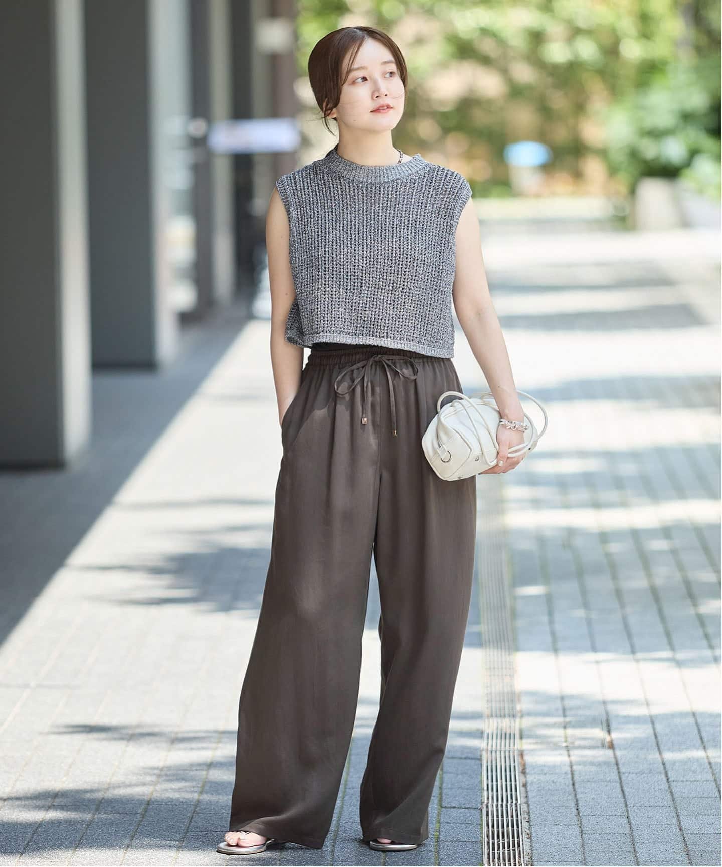 IENA 《接触冷感/手洗い可/セットアップ対応》テンダーツイルイージーパンツ イエナ パンツ その他のパンツ グレー ベージュ