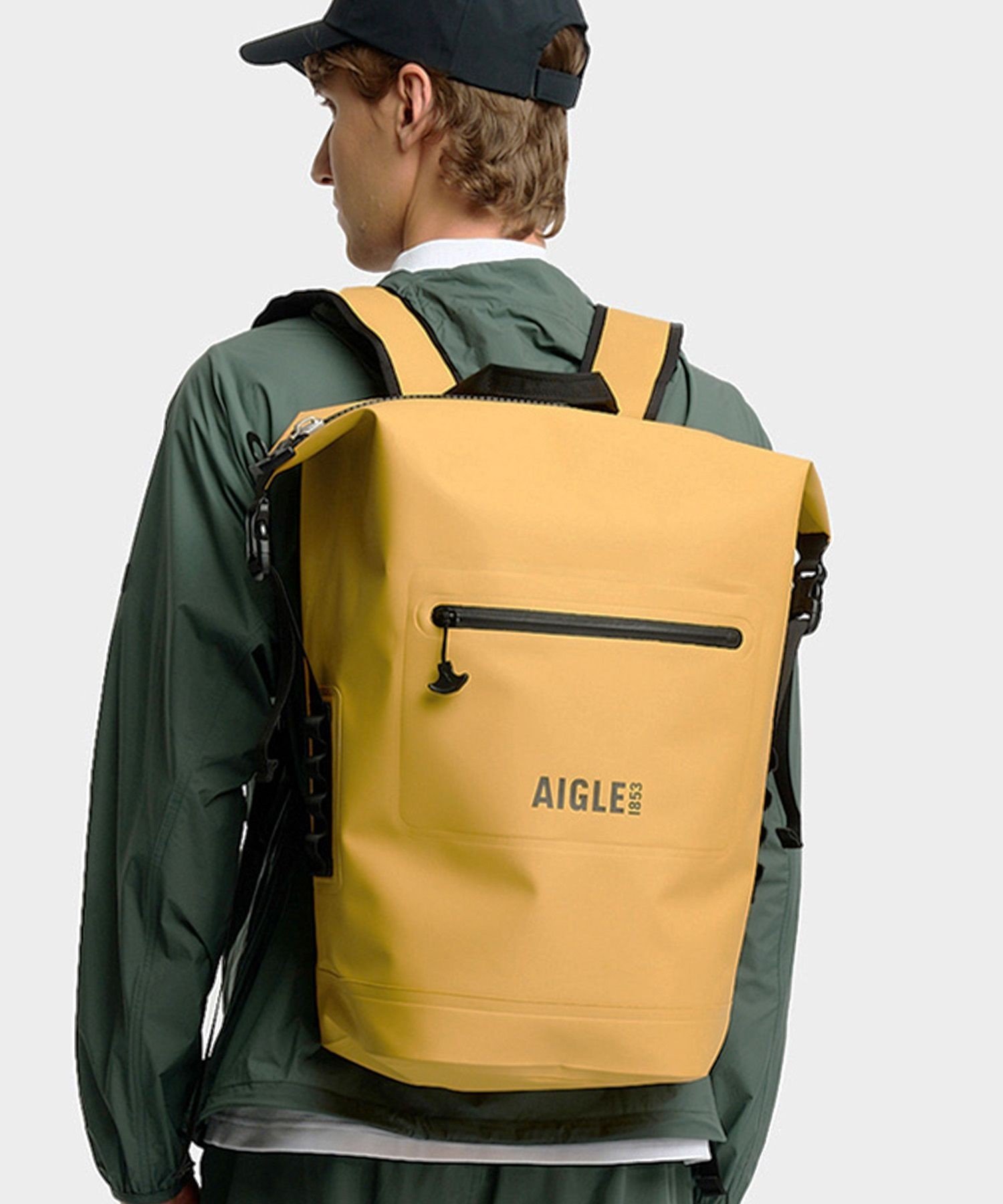 AIGLE 防水 トラベルドライ バックパック25L エーグル バッグ リュック・バックパック イエロー ブラック【送料無料】