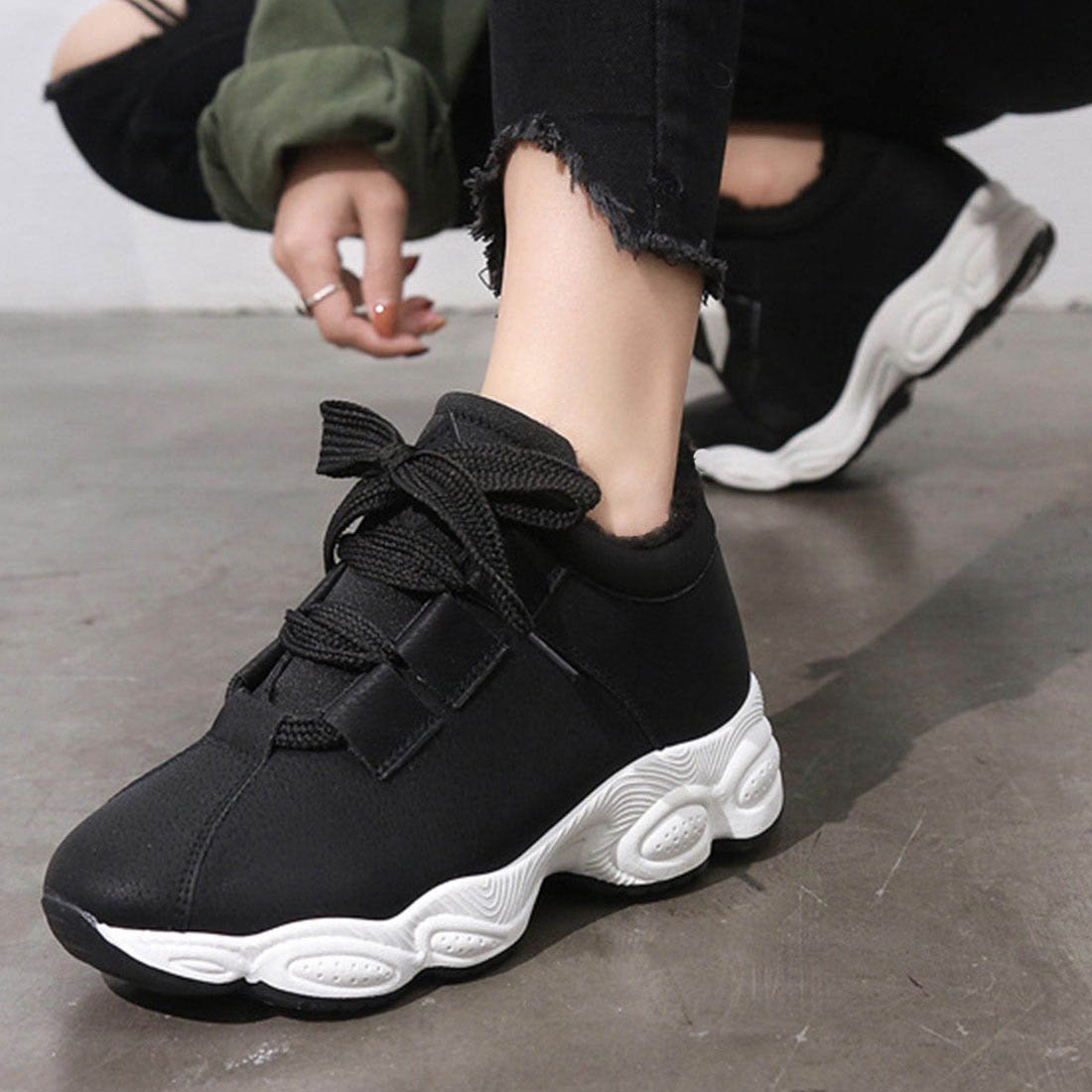 【SALE／50%OFF】maison de LATIR 厚底軽量カジュアルダットスニーカー 厚底スニーカー メゾンドラティ..