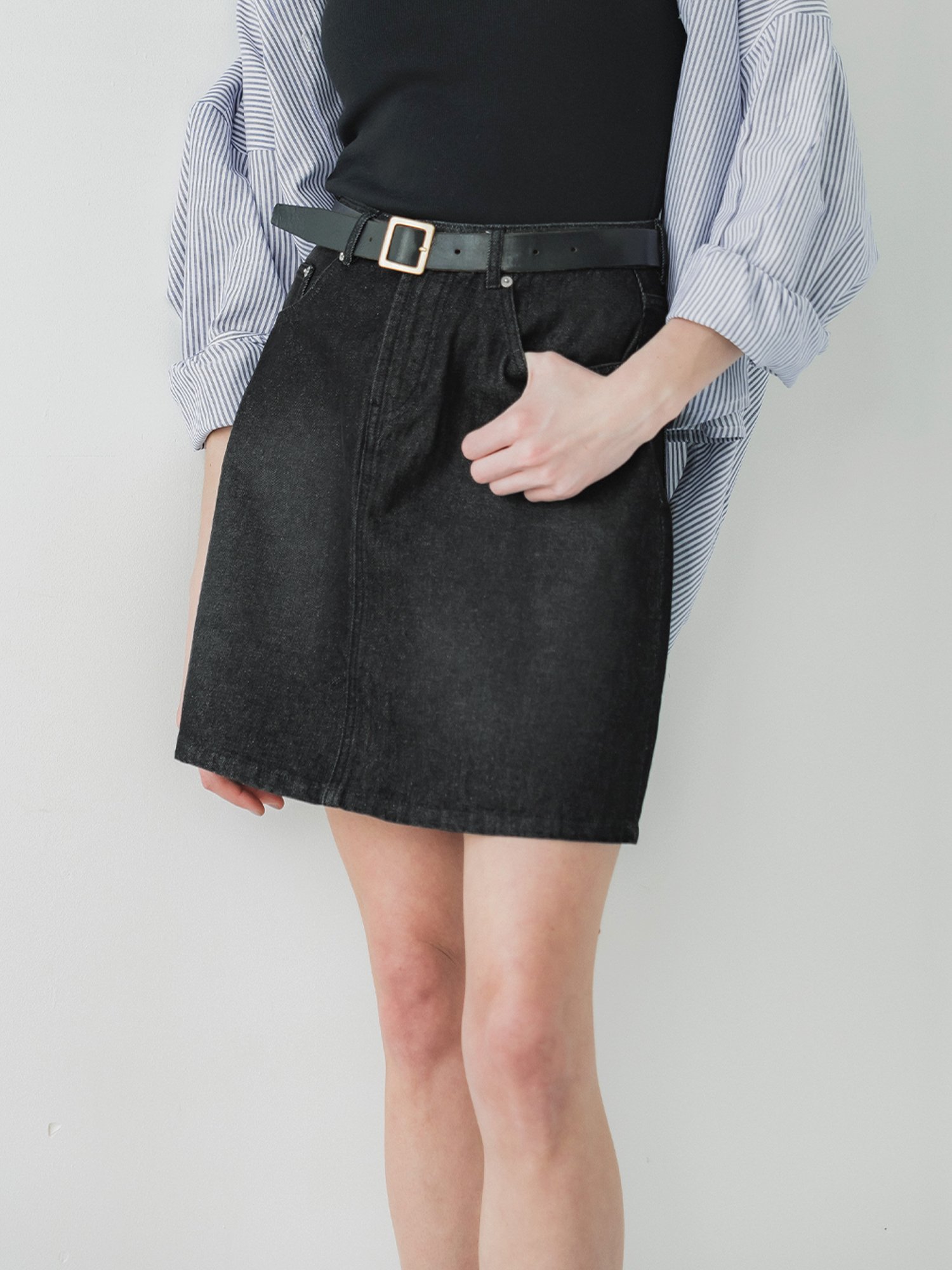 【SALE／25%OFF】coca デニムミニスカート コカ パンツ ジーンズ・デニムパンツ ブルー ブラックのサムネイル