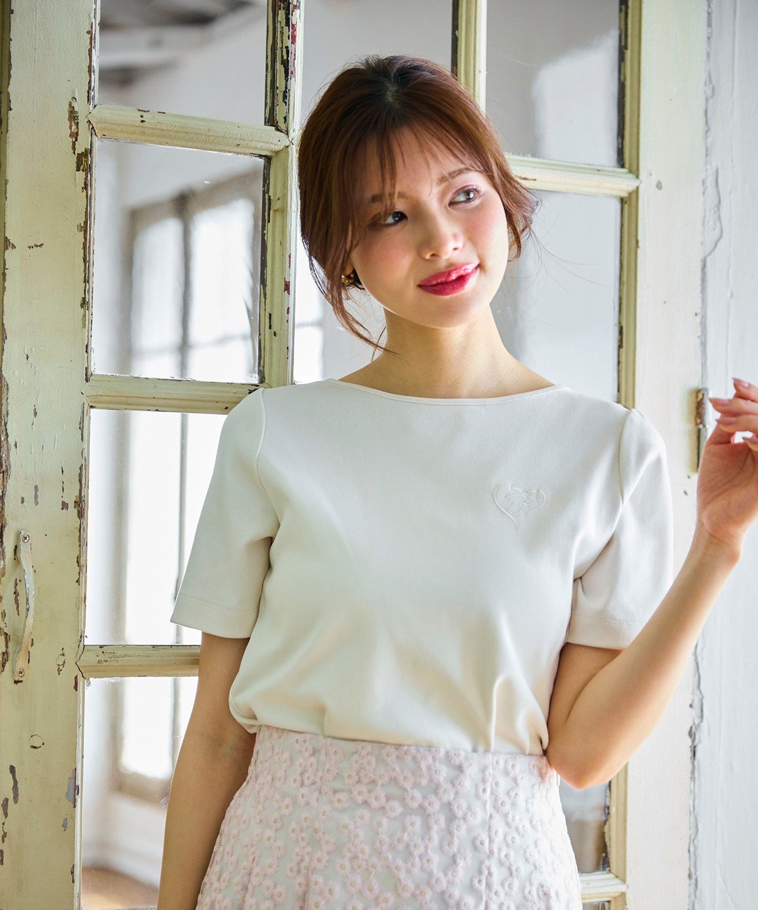 【SALE／30%OFF】Feroux ワンポイント刺繍Tシャツ フェルゥ トップス カットソー・Tシャツ ブラック ホワイト グレー ピンク【送料無料】