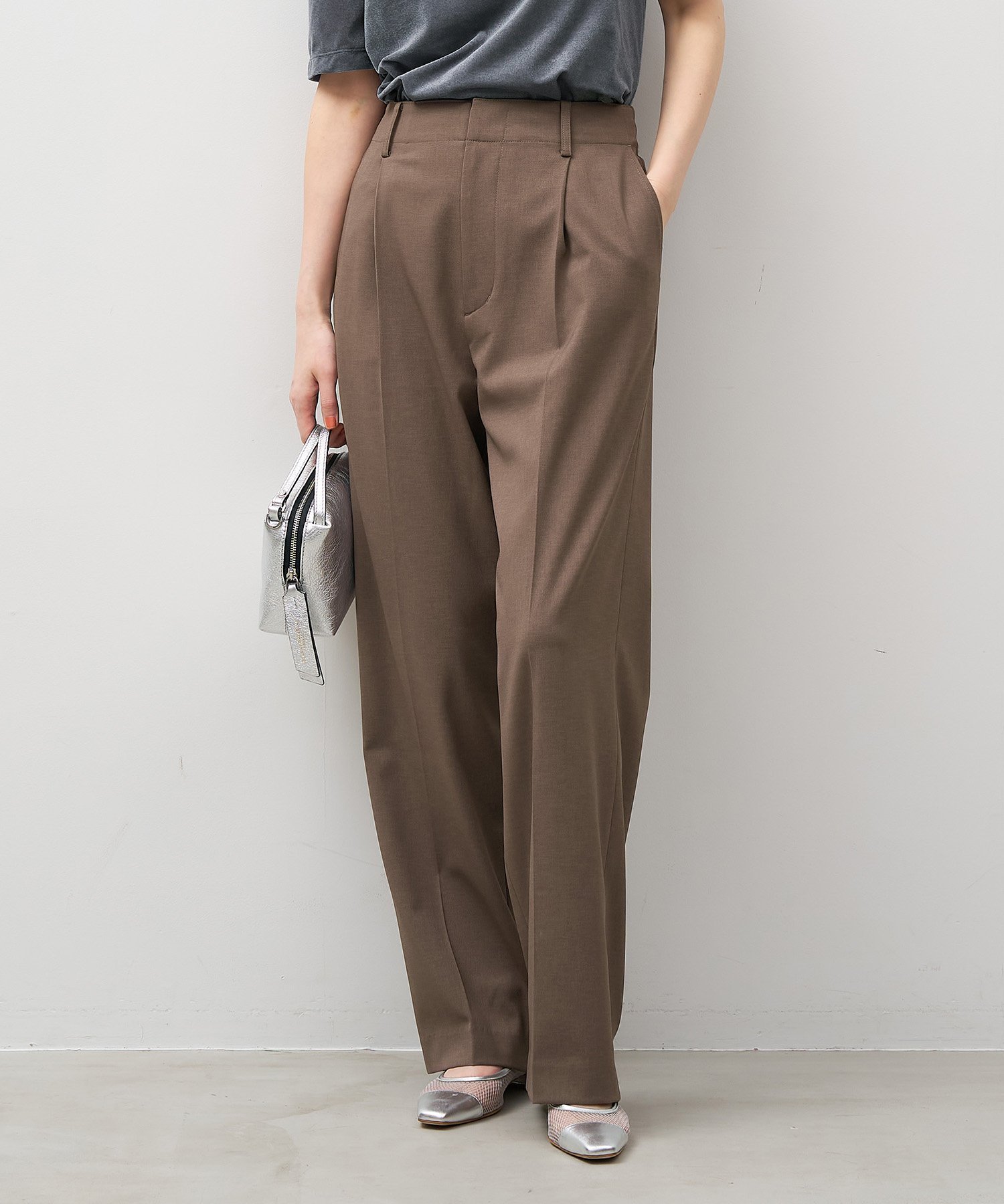 MICA&DEAL 吸水速乾/防シワ-ワンタックストレートパンツ＜セットアップ対応＞＜2サイズ展開＞ マイカアンドディール パンツ スラックス・ドレスパンツ ベージュ グレー