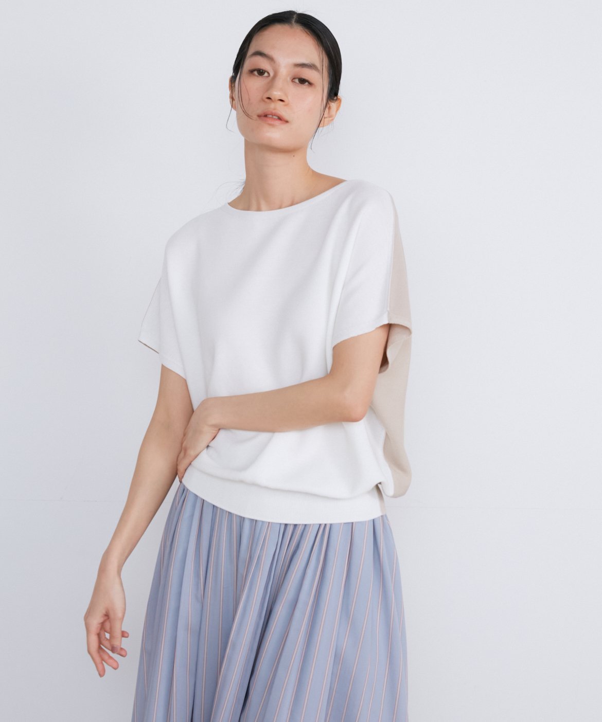 【SALE／20%OFF】INED 《大きいサイズ》GIZAコットンフレンチスリーブニット イネド トップス ニット ブラック レッド イエロー ベージュ ブルー【送料無料】のサムネイル