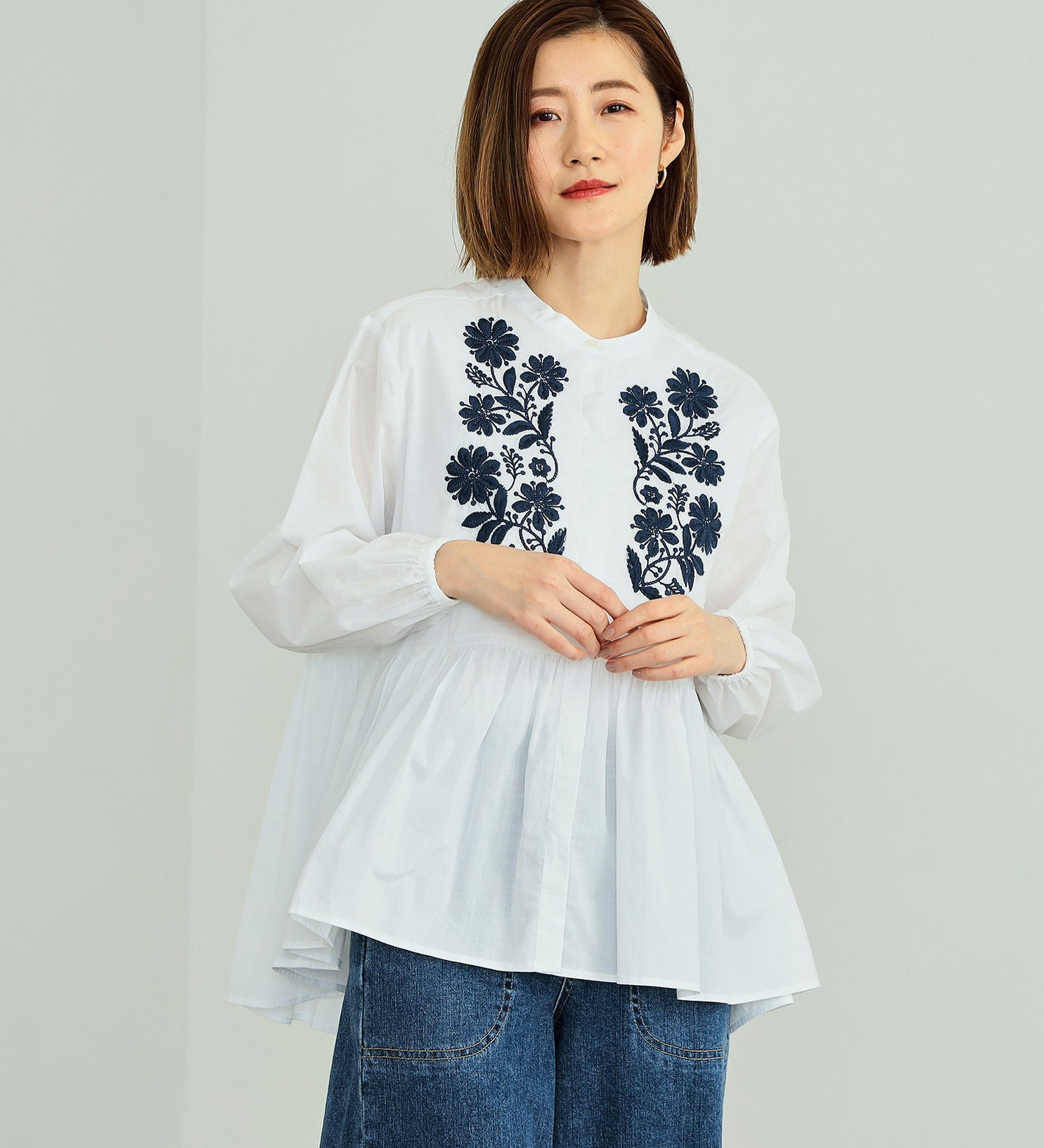 SOMETHING 【百貨店・直営店限定】SOMETHING 刺繍長袖チュニック エドウインオンラインモール トップス シャツ・ブラウス ホワイト グリーン ブラック ベージュ【送料無料】