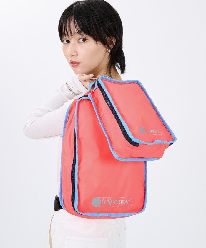 LeSportsac 【公式】レスポートサック コラボ(ポーチ) 2127FA10 LeSportsac レスポートサック 財布・ポーチ・ケース ポーチ ブルー【送料無料】のサムネイル