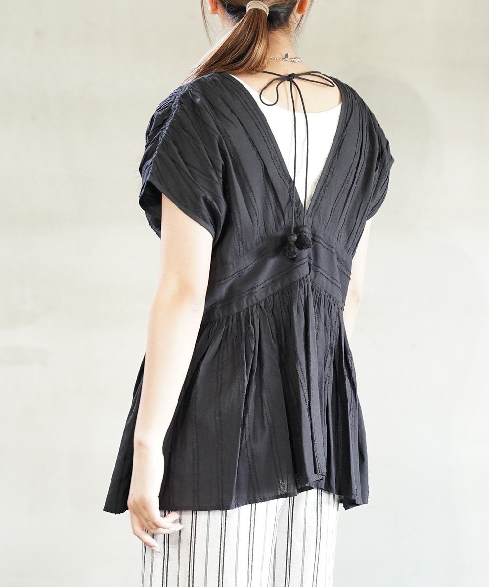 normment ノーメント Vネックギャザーブラウス ブルーコムブルー トップス シャツ・ブラウス ブラック ホワイト