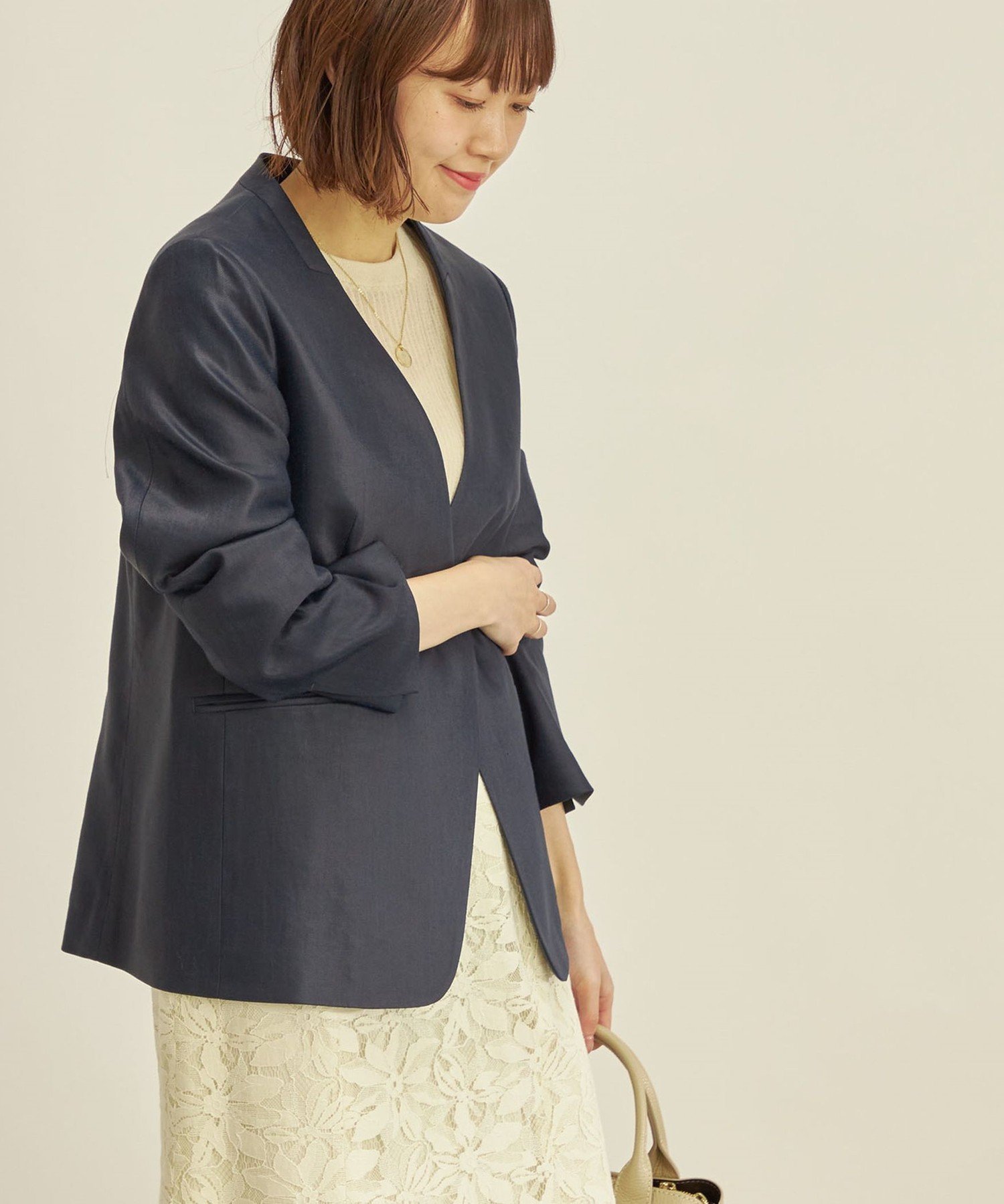 【SALE／55%OFF】SHIPS WOMEN NALYA セットアップ ノーラペル ジャケット◇ シップス ジャケット・アウター ノーカラージャケット ネイビー ベージュ【送料無料】