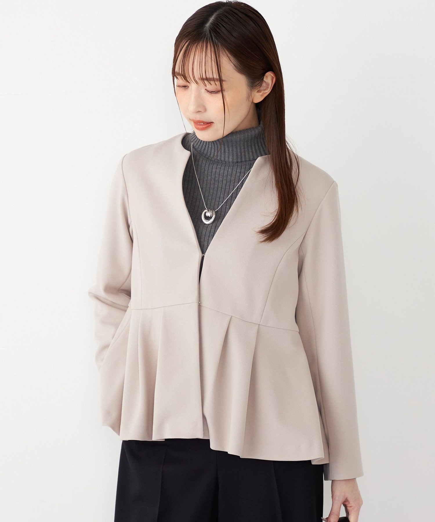 SHIPS Colors SHIPS Colors:ストレッチ ジョーゼット ペプラム ジャケット(セットアップ対応可能)◇ シップス ジャケット・アウター ノーカラージャケット ホワイト ネイビー ベージュ【送料無料】