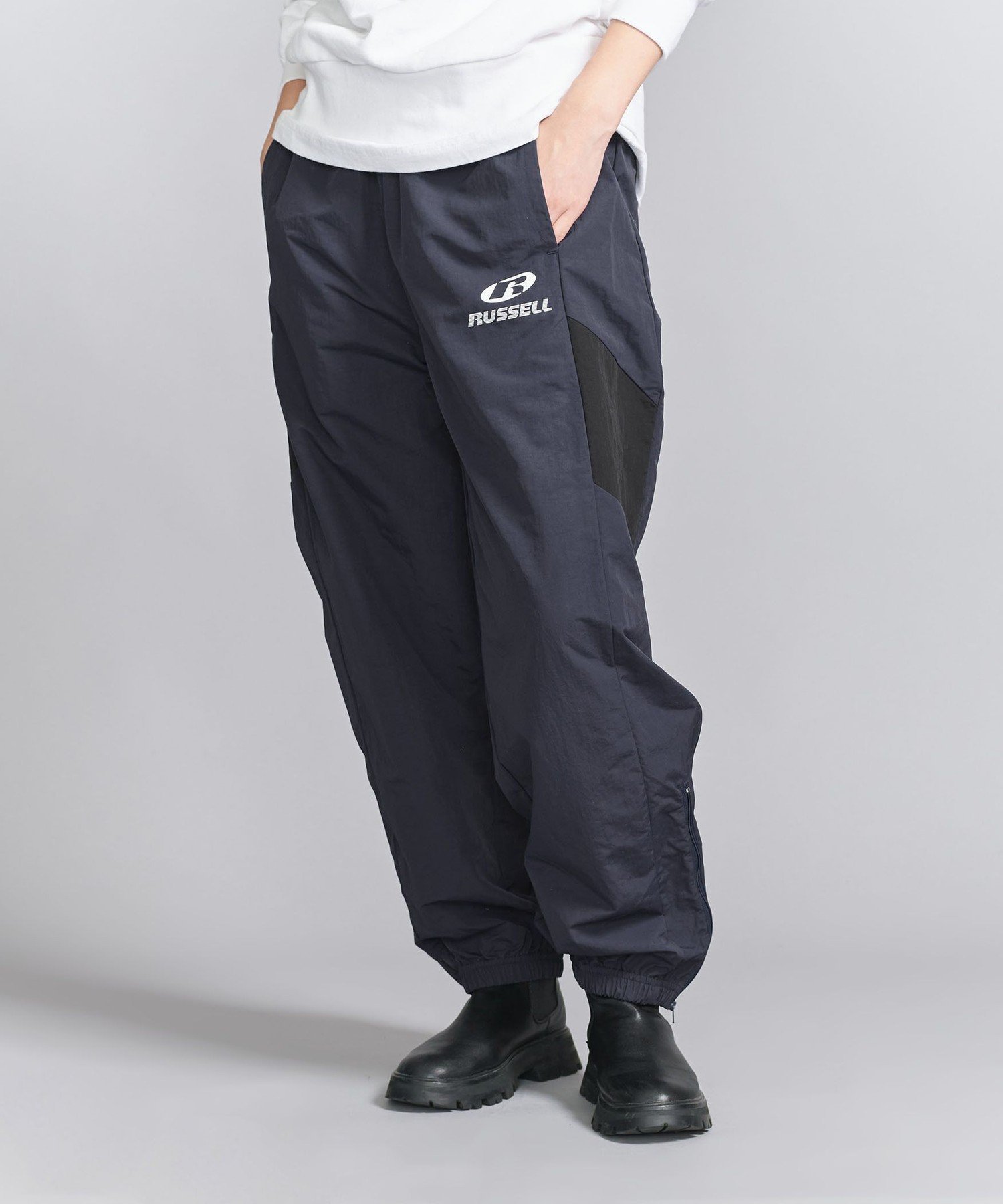 美品】RUSSELUNO ラッセルノ RS-52226 裏地付 ナイロンパンツ 美品】RUSSELUNO ラッセルノ RS-52226 裏地付 ナイロンパンツ