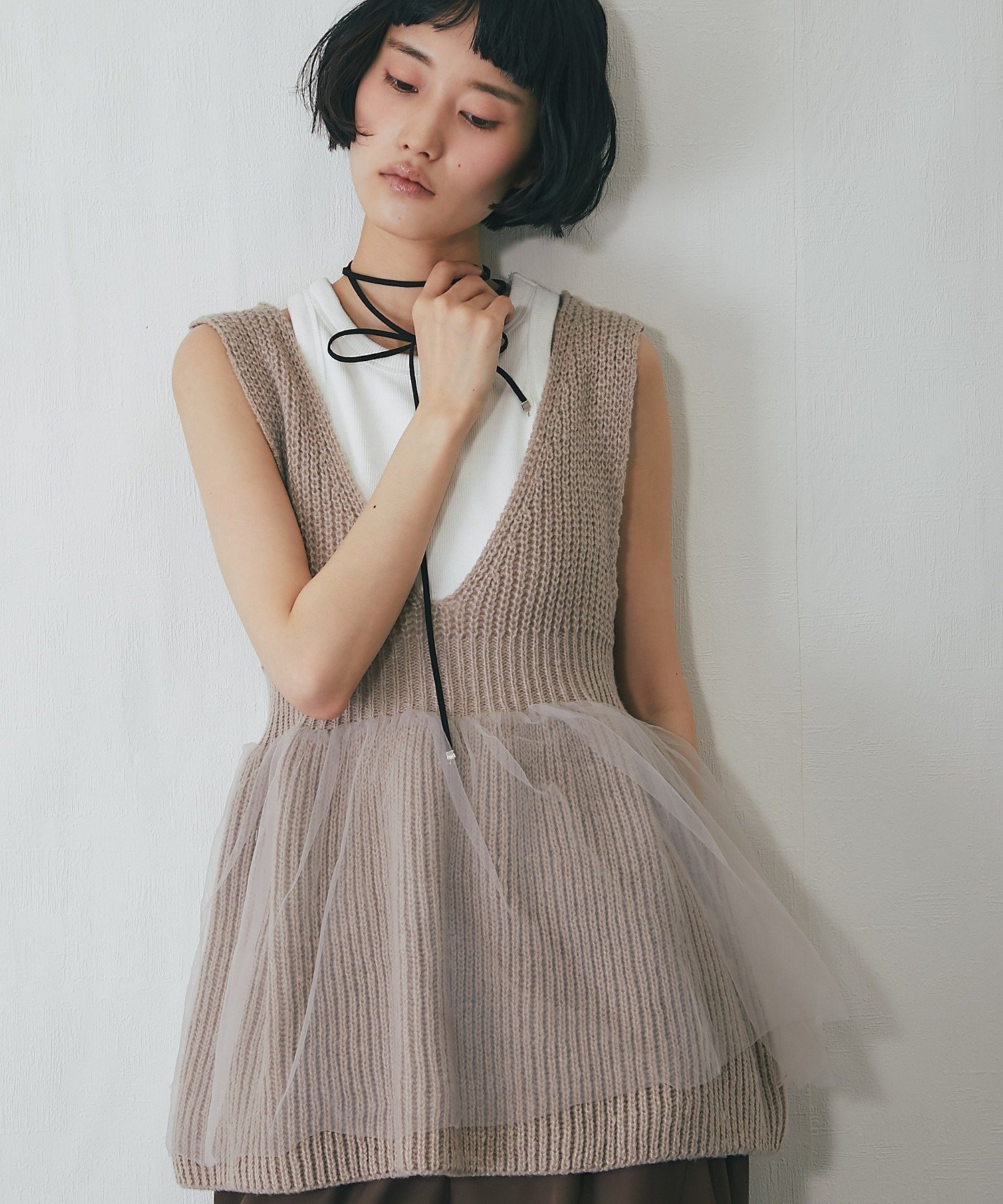 ANOTHER S チュールドッキングベスト スマイルオーキッド トップス ベスト・ジレ ベージュ ブラック ホワイト【送料無料】のサムネイル