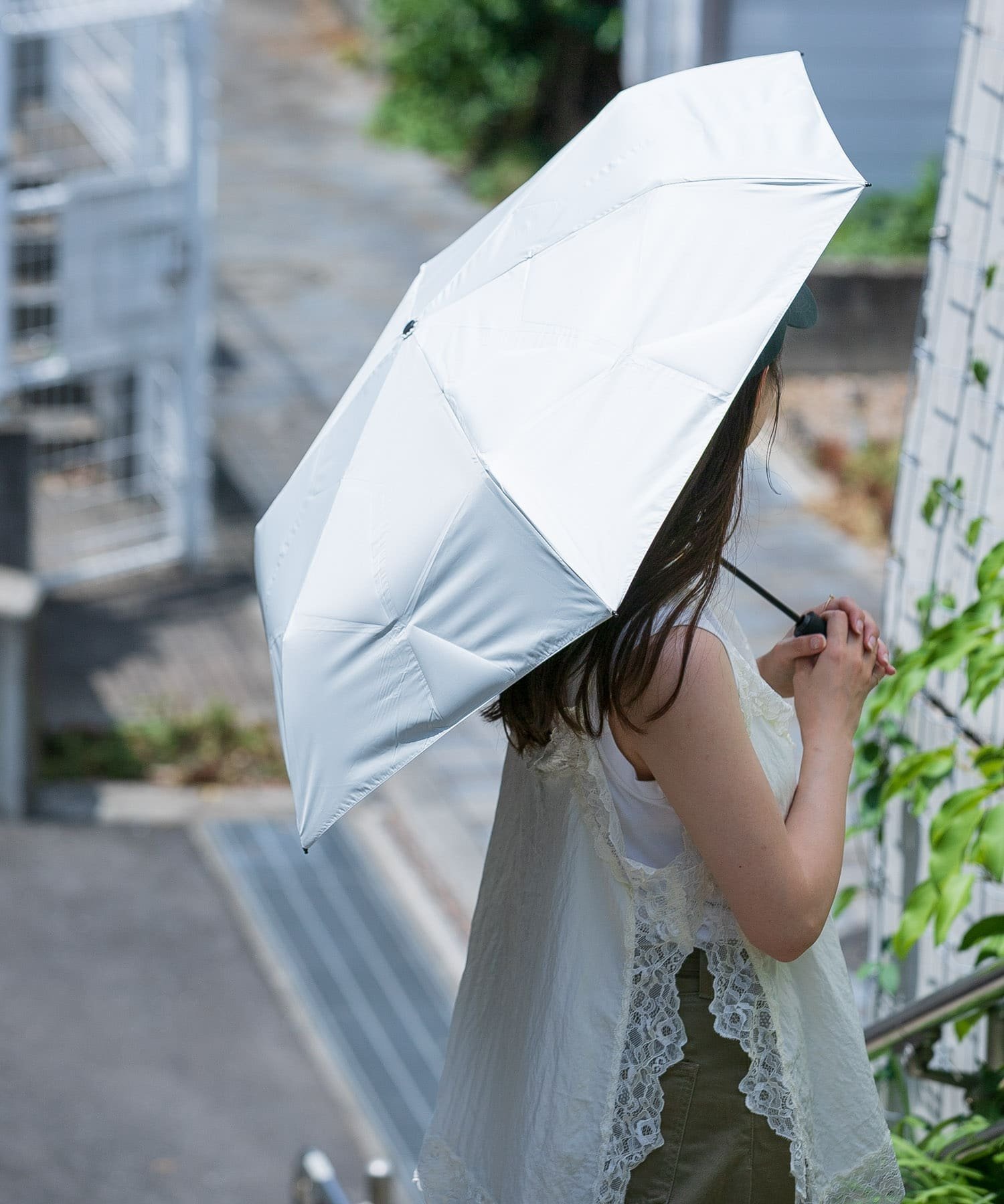 EKAL 『軽量/晴雨兼用』TINY GARDEN PRODUCTS ウルトラライトワンタッチアンブレラ アーバンリサーチドアーズ ファッション雑貨 傘・長傘 ホワイト【送料無料】