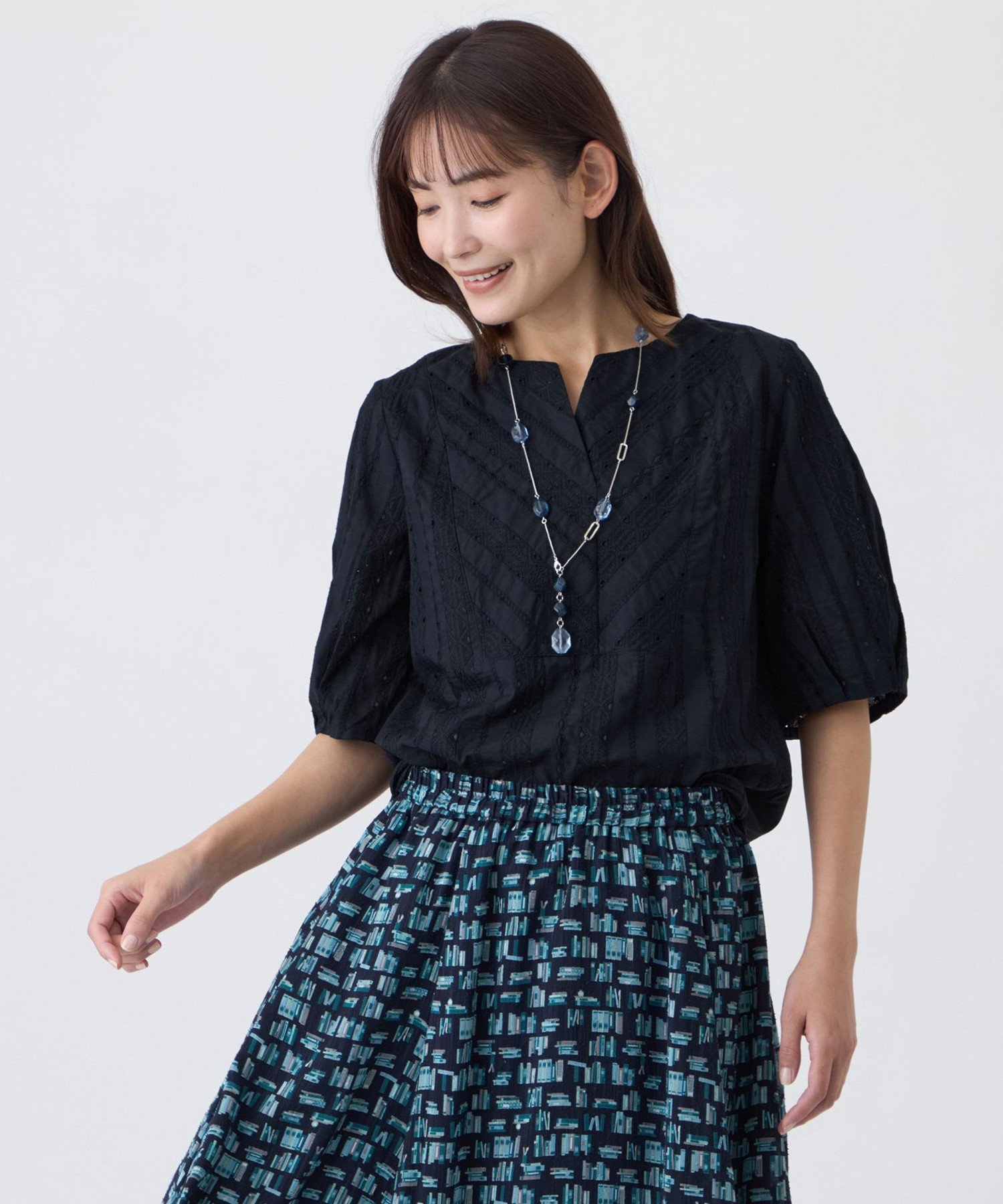 TRANS WORK 【接触冷感・ウォッシャブル】幾何エンブロイダリーレース*スムースカットソー トランスワーク トップス カットソー・Tシャツ ホワイト ネイビー カーキグリーン
