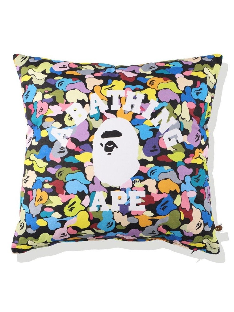 A BATHING APE MULTI CAMO COLLEGE SQUARE CUSHION M ア ベイシング エイプ インテリア・生活雑貨 クッション・クッションカバー ブラック【送料無料】