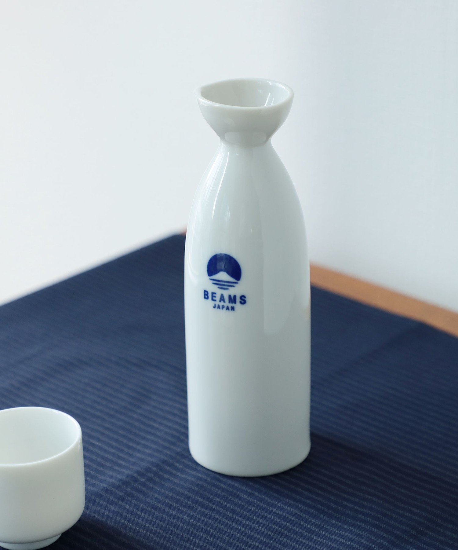 BEAMS JAPAN BEAMS JAPAN / ビームス ジャパン ロゴ 徳利 二合 ビームス ジャパン 食器・調理器具・キッチン用品 その他の食器・調理器具・キッチン用品 ホワイト