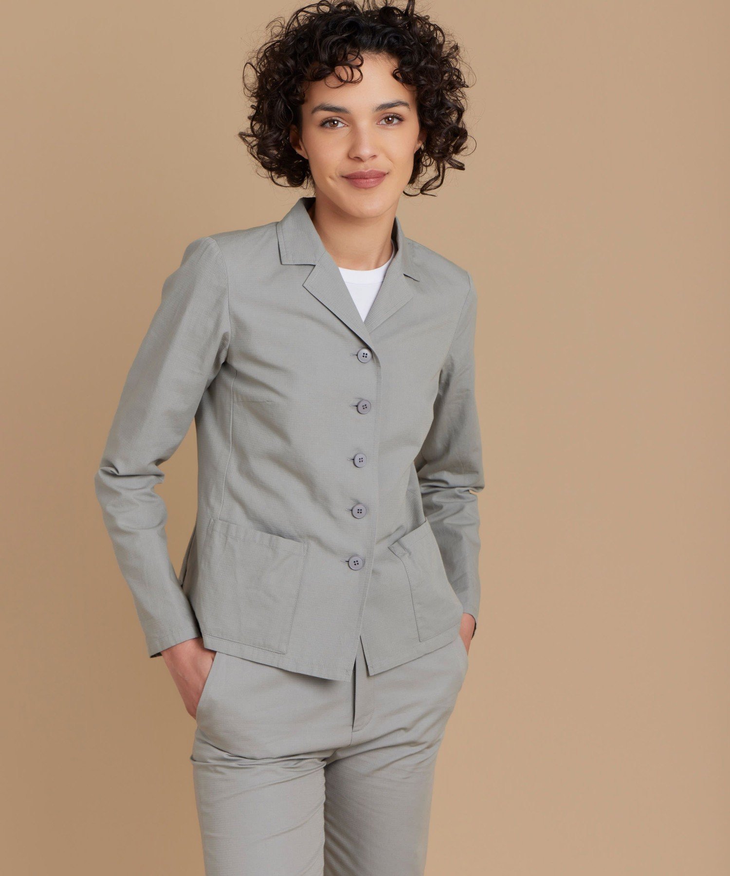 【セットアップ対応商品】TV18 VESTE ジャケット アニエスベー ジャケット・アウター その他のジャケット・アウター グレー