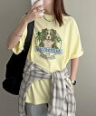 Discoat 【ユニセックス】アソートリゾートドッググラフィックTシャツ ディスコート トップス カットソー・Tシャツ ホワイト グレー イエロー【送料無料】
