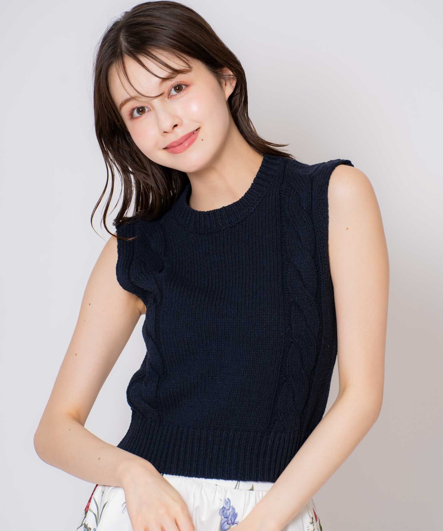 Noela ケーブルノースリニット ノエラ トップス ニット ネイビー ホワイト グレー