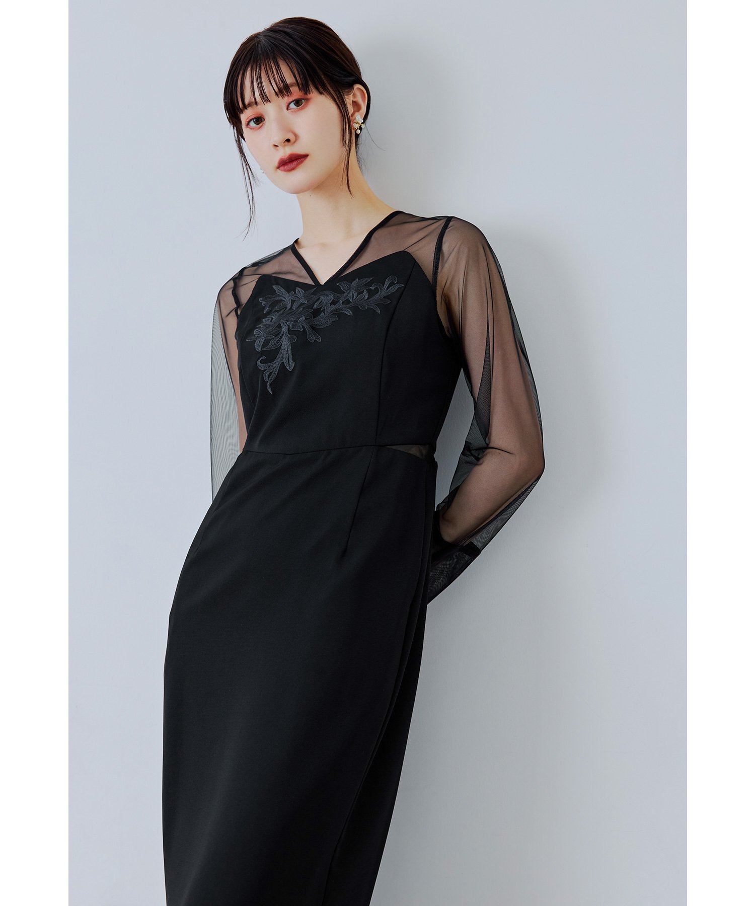 niana 刺繍パネルアクセントドレス 結婚式 二次会 成人式 同窓会 パーティードレス ビーフラット ワンピース・ドレス ドレス グレー グリーン ブラック【送料無料】