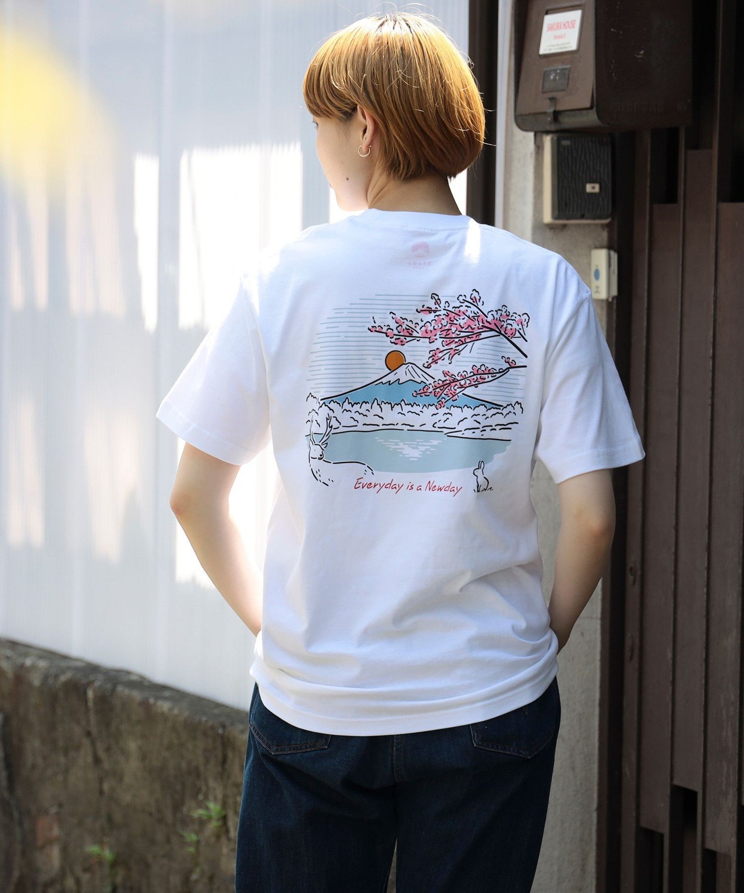 BEAMS JAPAN BEAMS JAPAN / 別注 富士山 Tシャツ ビームス ジャパン トップス カットソー・Tシャツ ホワイト