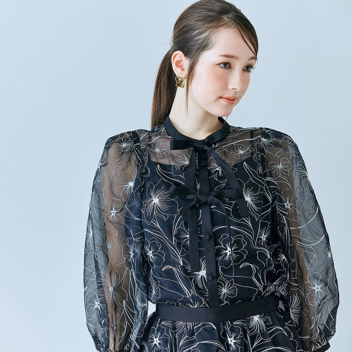 Audie a Muses シアー刺繍バイカラーダブルリボンブラウス ローズティアラ トップス シャツ・ブラウス ブラック ベージュ【送料無料】