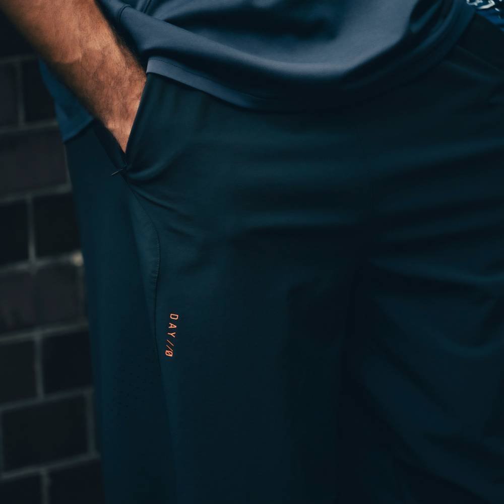 【公式】アディダス adidas 返品可 DAY//O ランニング ウーブンパンツ アディダス パンツ その他のパンツ ブラック