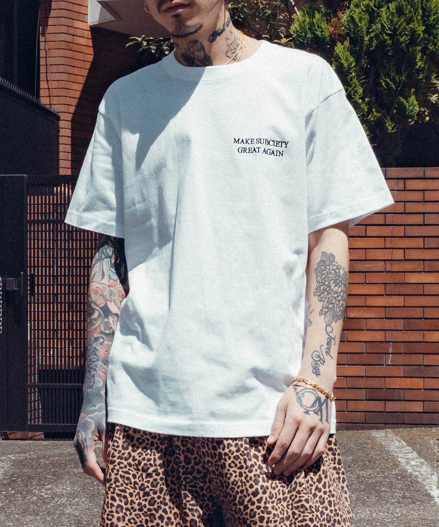 Subciety Great again tee サブサエティ トップス カットソー・Tシャツ ホワイト レッド ブラック
