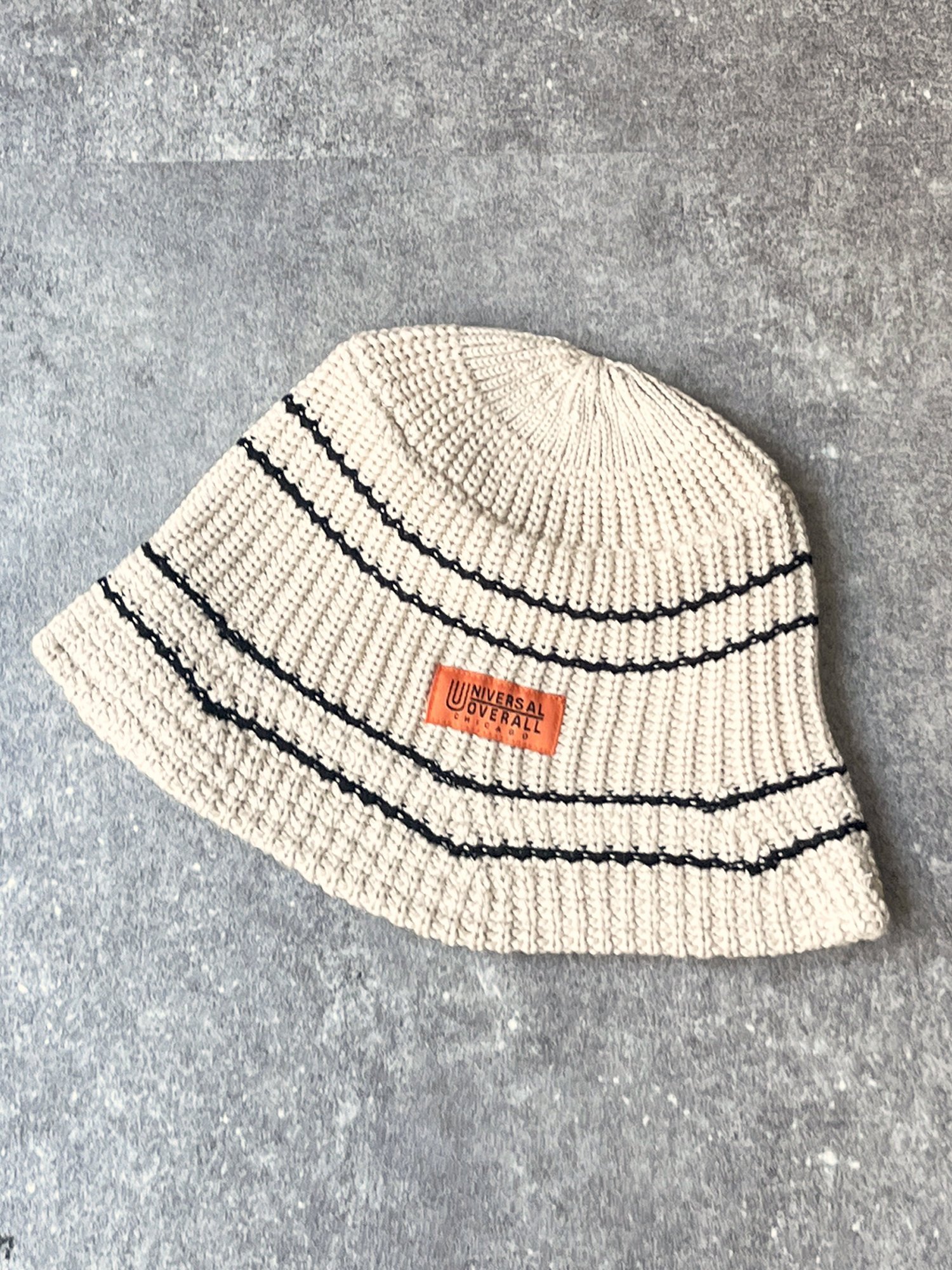 【SALE／58%OFF】CPCM 【UNIVERSAL OVERALL】つば先配色ニットバケハ シーピーシーエム 帽子 その他の帽子 ブラック ホワイトのサムネイル