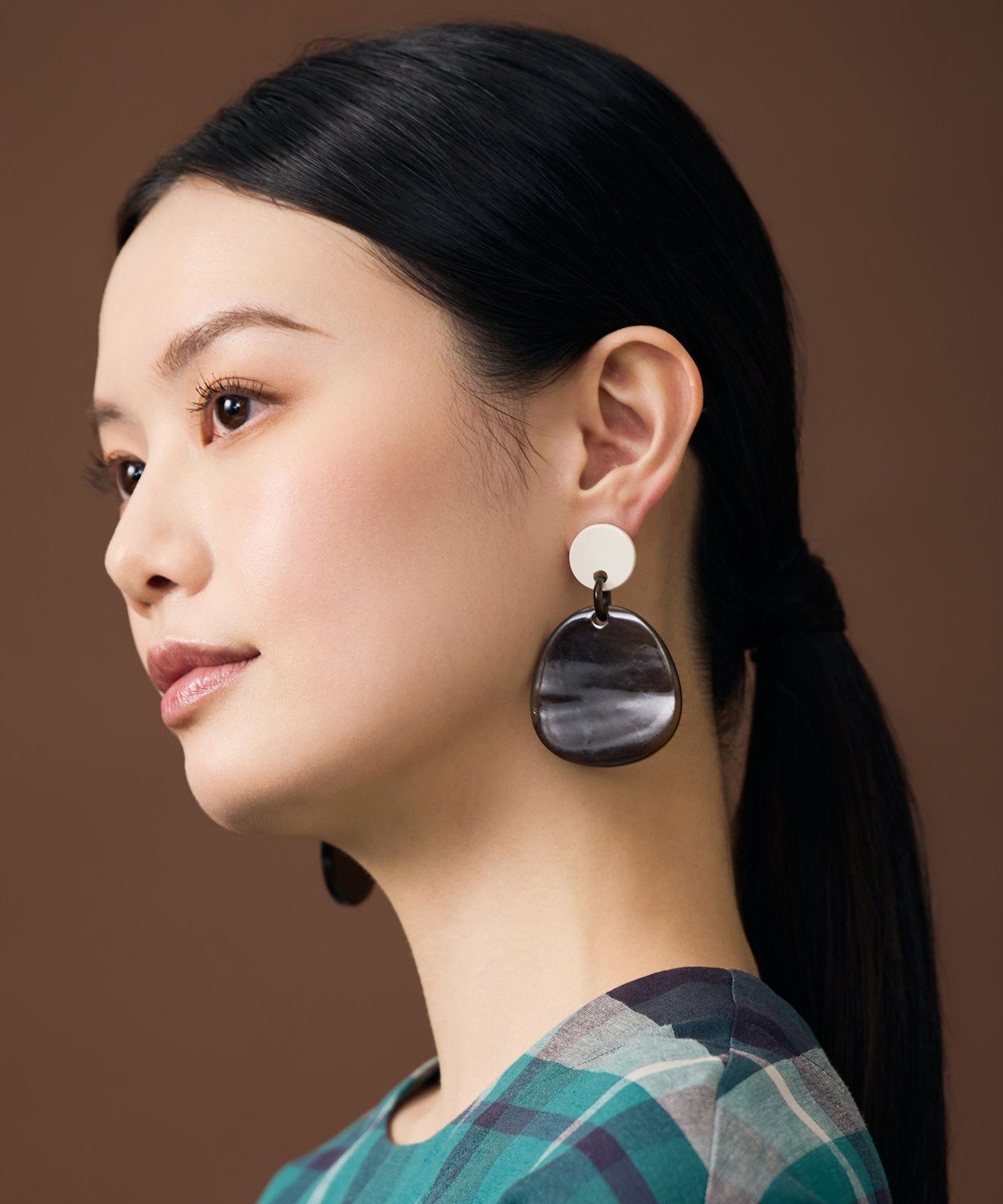 自由区 【SHIHOさん着用・大ぶり】ウォーターバッファロー イヤリング ジユウク アクセサリー・腕時計 イヤリング・イヤーカフ ブラウン【送料無料】 stylife-15697078 Rakuten Fashion パッケージ画像