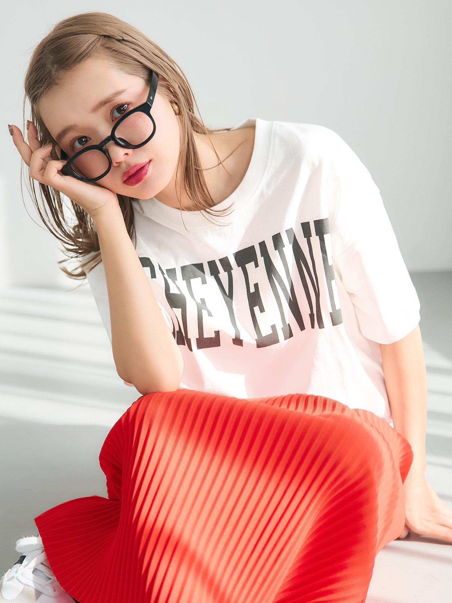 coca テールカットカレッジビッグTシャツ コカ トップス カットソー・Tシャツ ベージュ ホワイト グレーのサムネイル