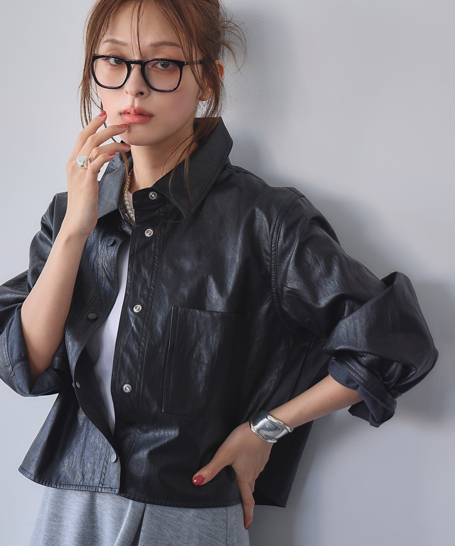 ELFRANK フェイクレザー ショート丈 シャツジャケット ガール ジャケット・アウター その他のジャケット・アウター ブラック【送料無料】のサムネイル
