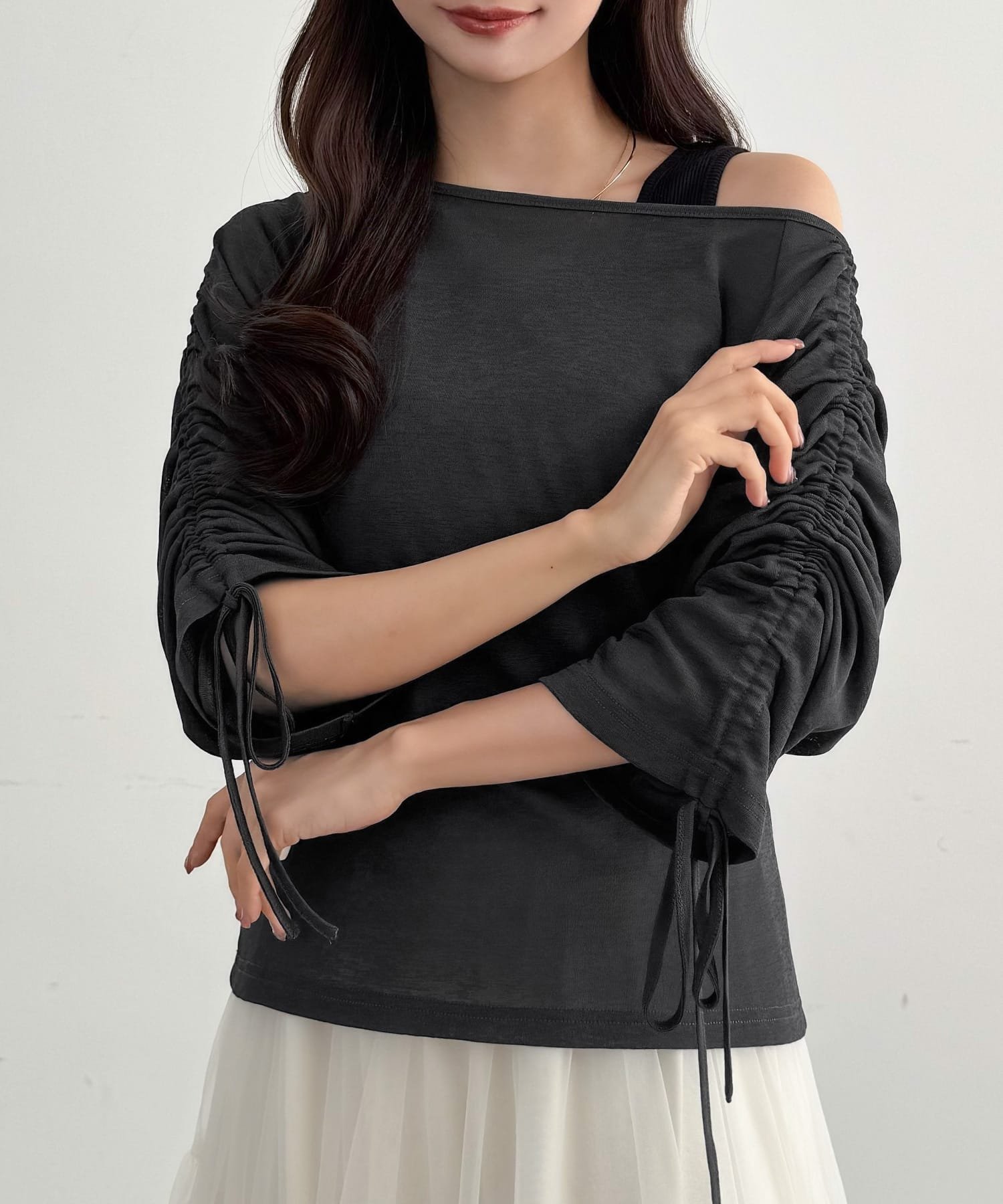 JUNOAH CENEA 【取り外し可能パット付き】袖ドロストカットソー+リブタンクトップSET ジュノア トップス カットソー・Tシャツ ブラック グレー