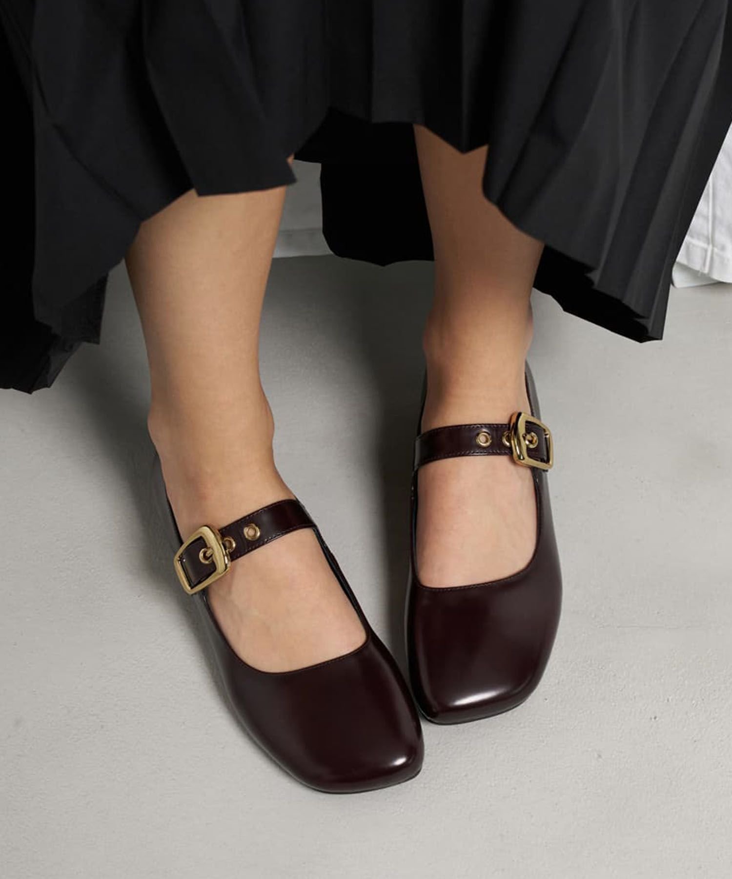 LANVIN en Bleu バックルベルトパンプス ランバンオンブルー シューズ・靴 その他のシューズ・靴 ホワイト ブラウン ブラック【送料無料】