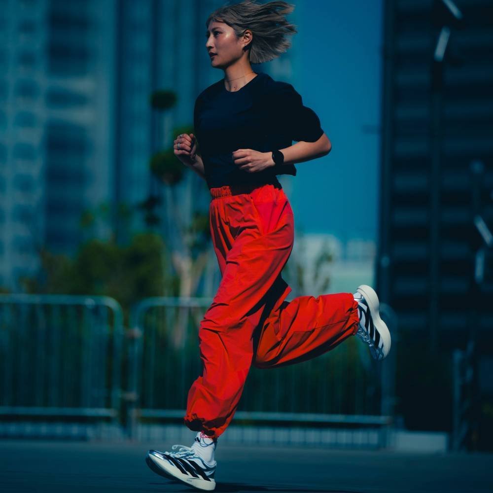 【公式】アディダス adidas 返品可 DAY//O ランニング 半袖Tシャツ アディダス トップス カットソー・Tシャツ グレー
