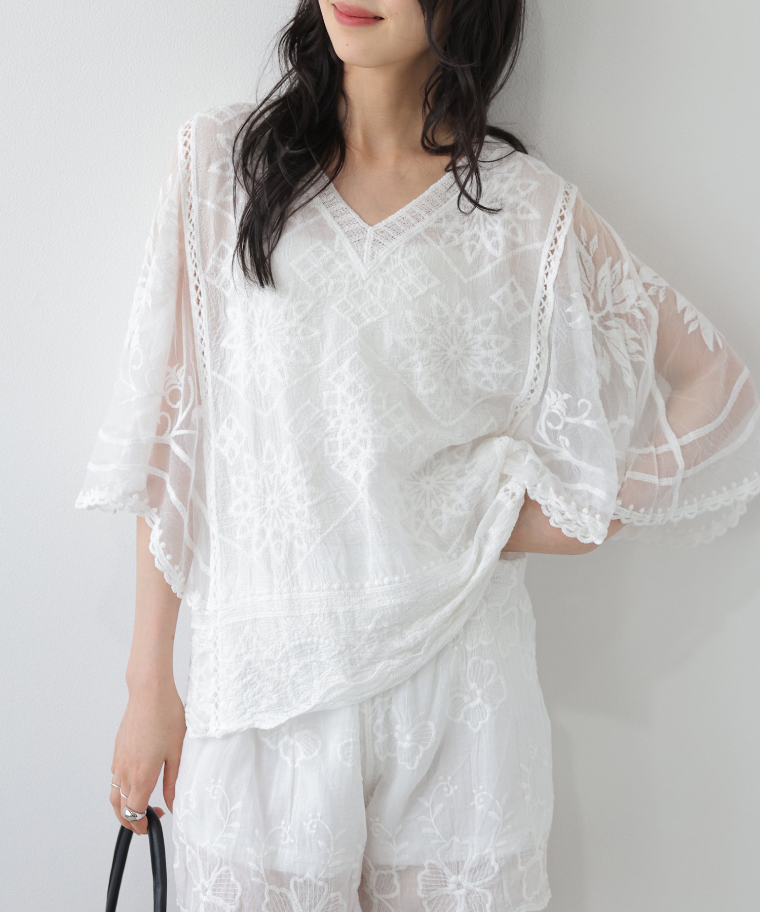La-gemme シアーレースブラウス ラジュール トップス シャツ・ブラウス ホワイト ベージュ